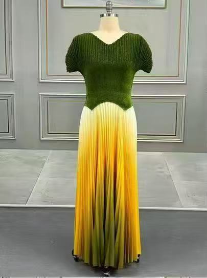 Pleated solid color v-neck top gradient pleated long skirt two-piece set for women 7