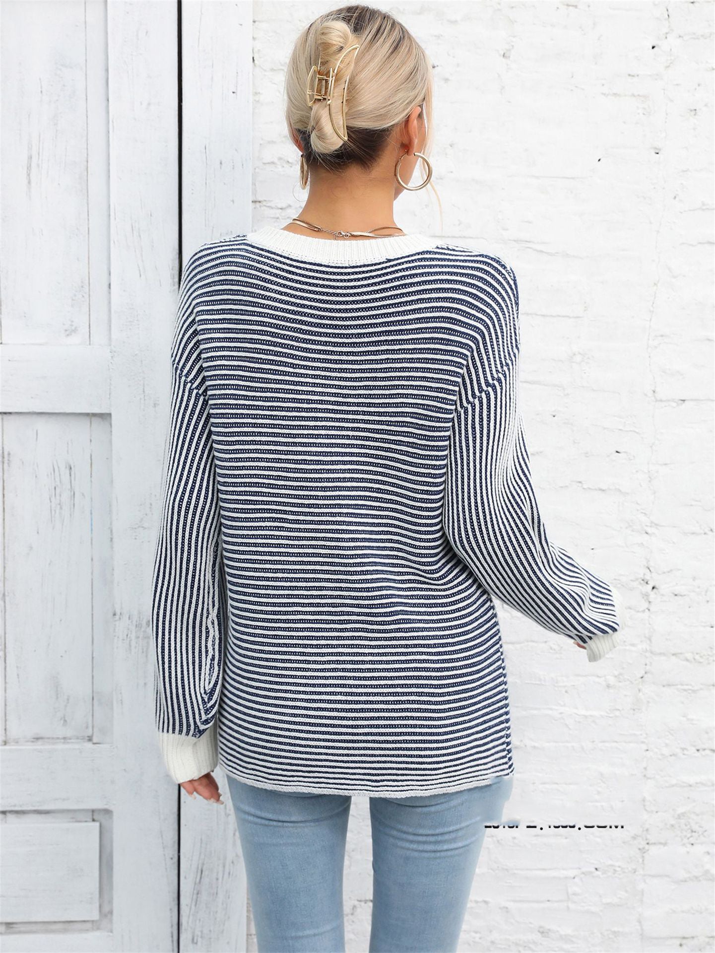 Autumn And Winter Women's Color-Blocked Round Neck Pullover Sweater Striped Knitting Top 19
