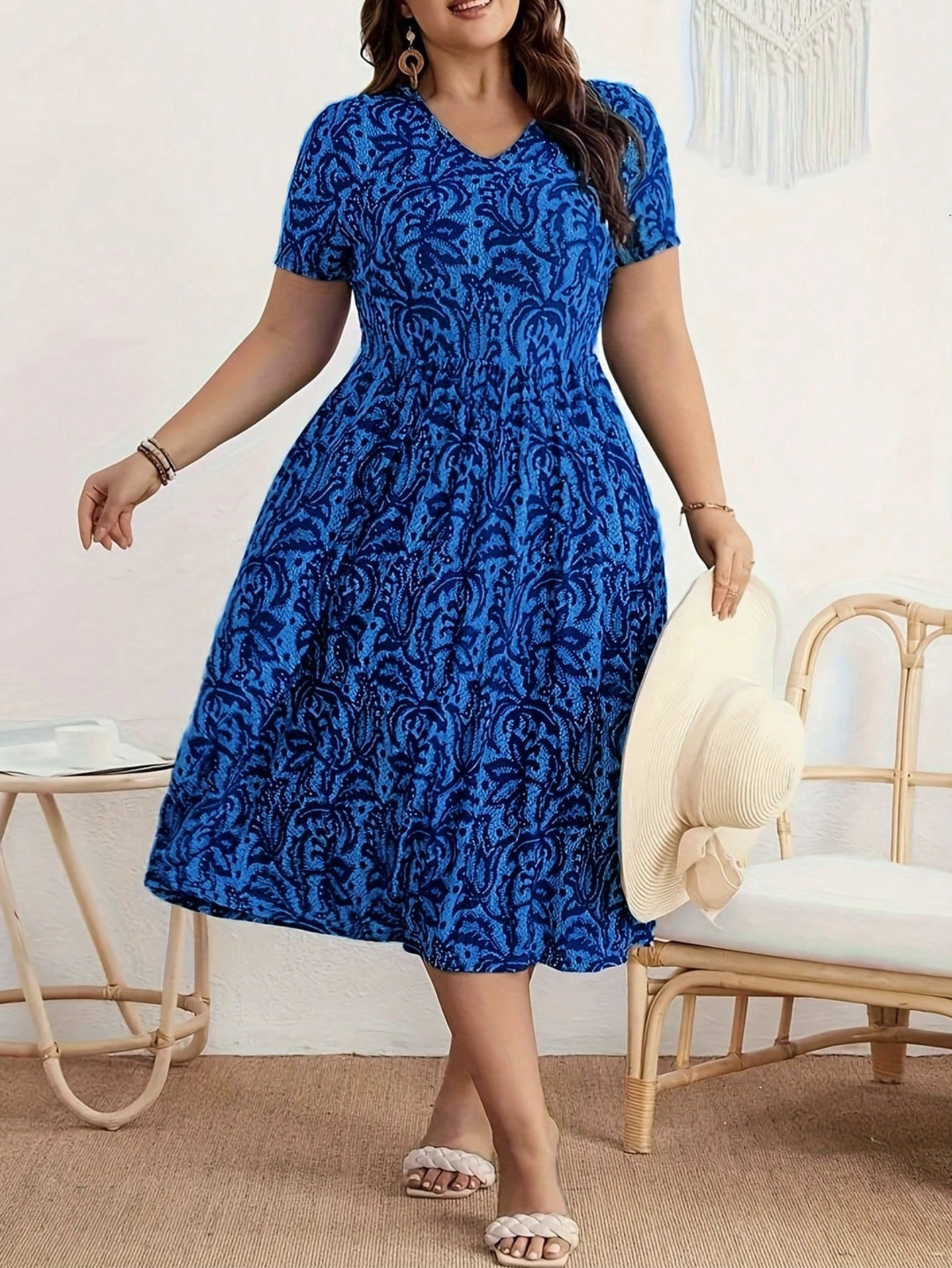 Plus Size Women Elegant V-neck Short Sleeve Maxi Dress 3