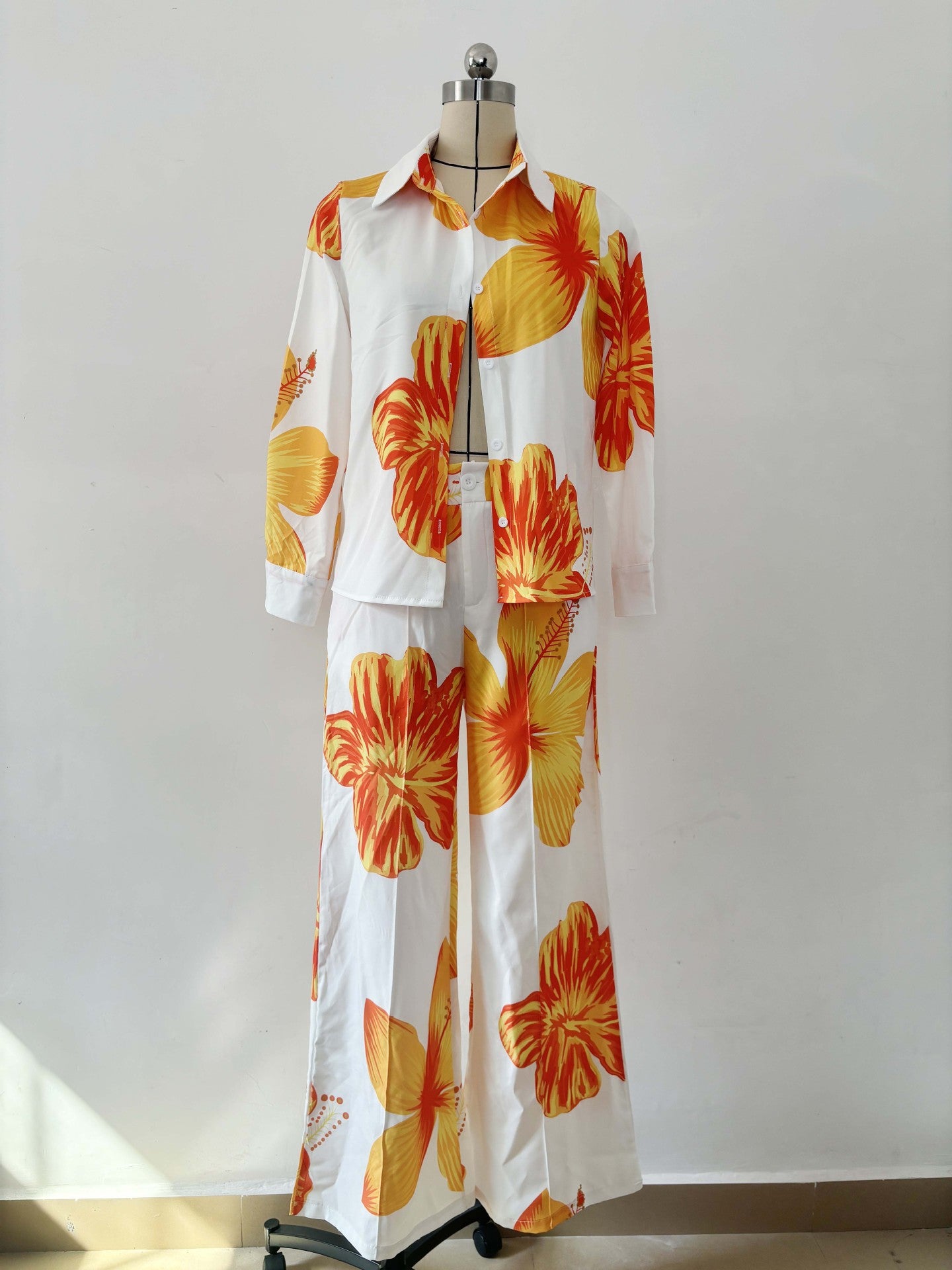 Women printed shirt and wide-leg pants Casual two-piece set 14