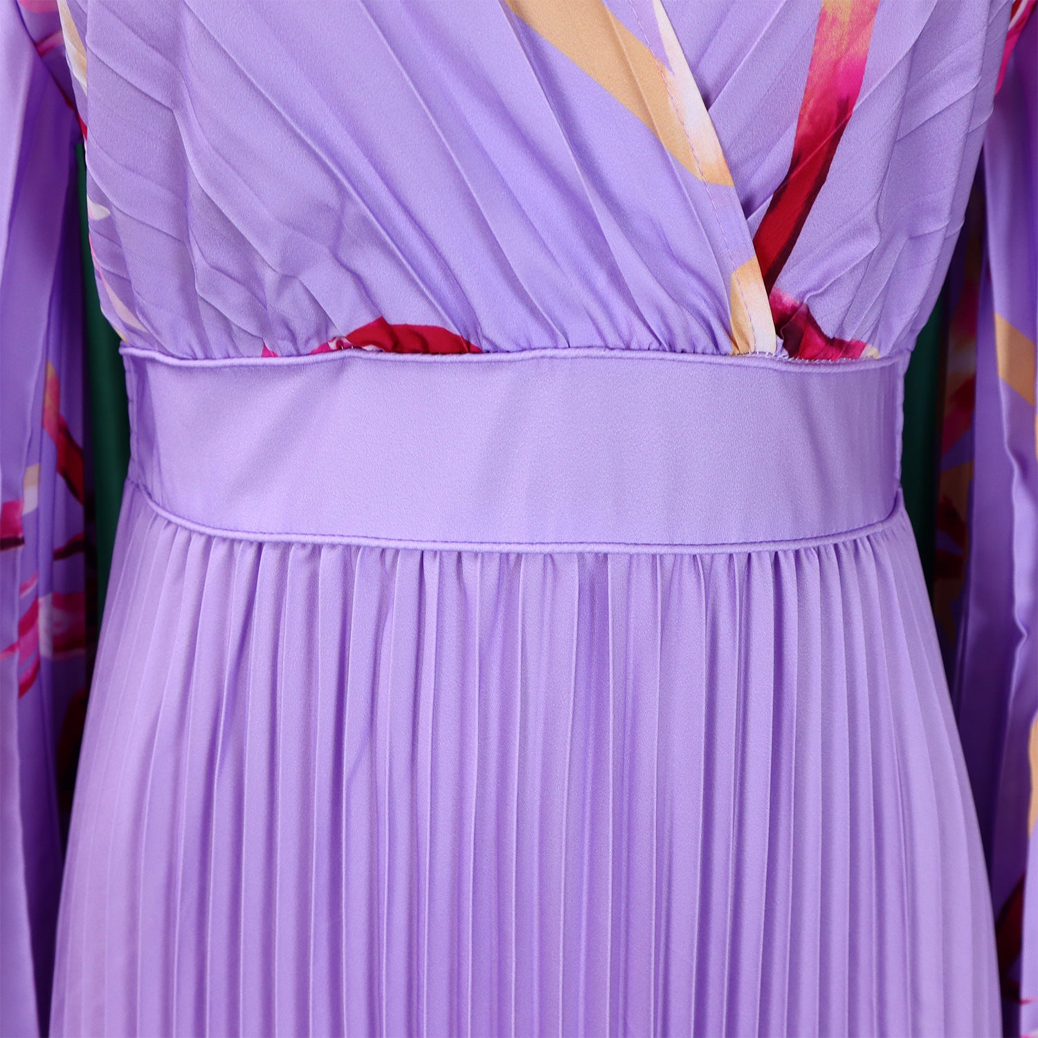 Women's V-Neck Long Sleeve Printed Pleated Chic Long Dress 16