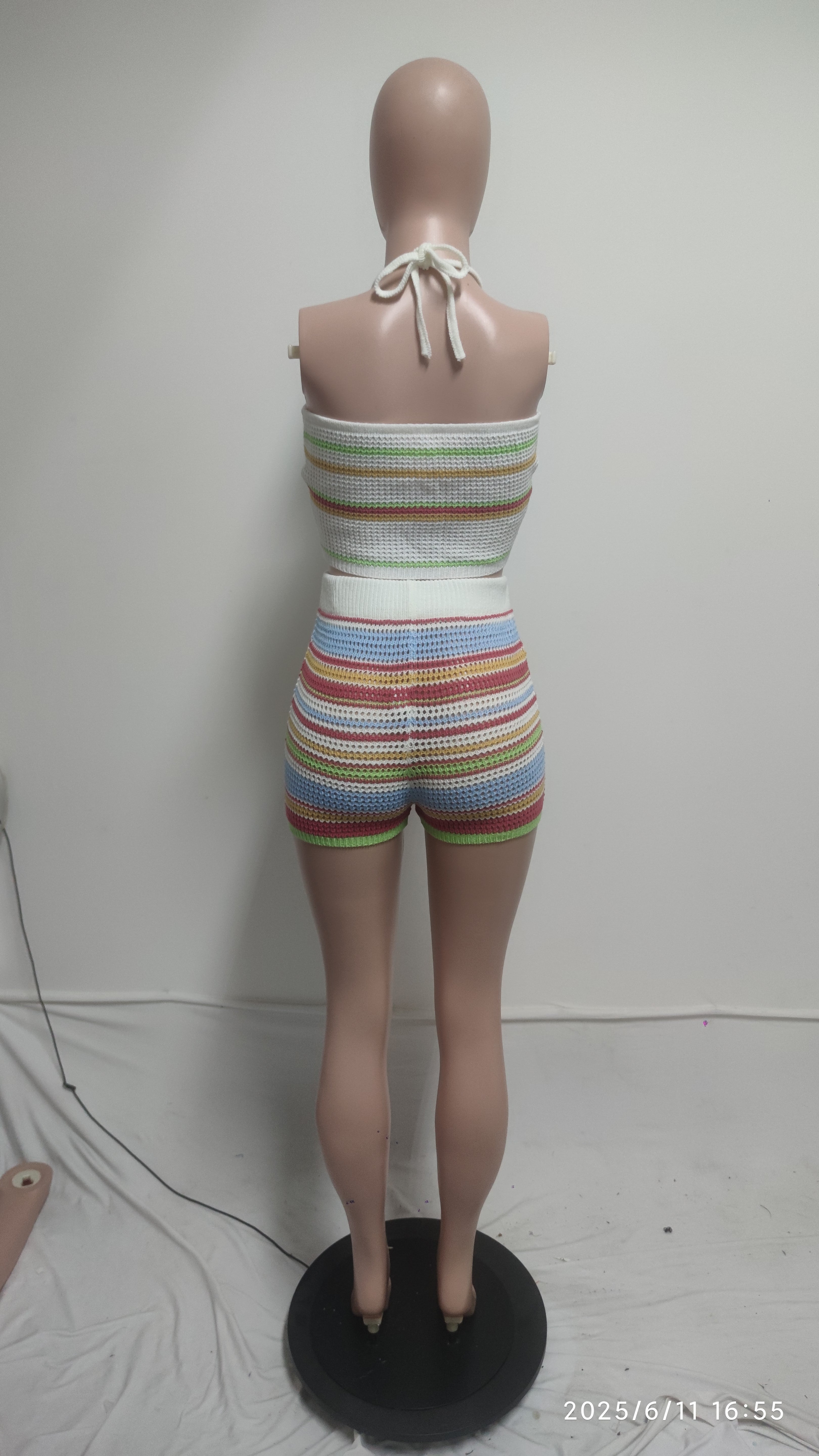 Women Sweater Backless Halter Neck Top and Shorts Two-piece Set 4