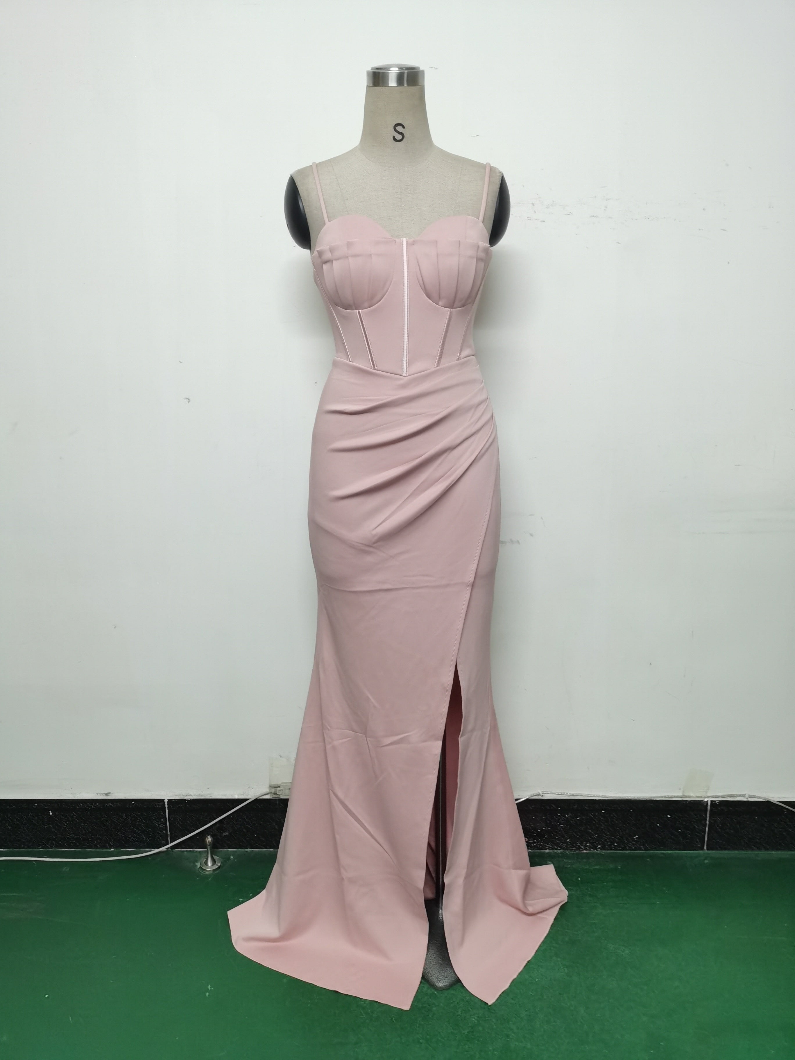 Fishbone Slim Waist Solid Color Satin Evening Dress 30