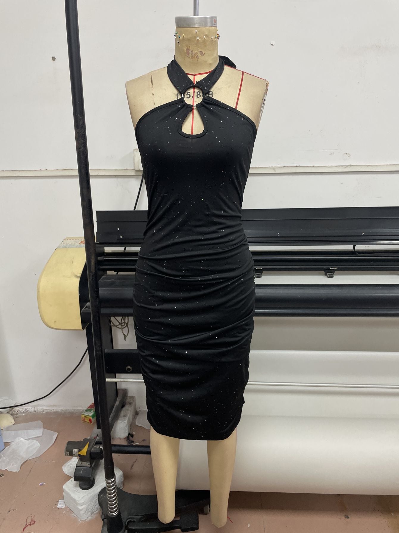 Summer Sleeveless Halter Neck Tight Fitting Midi Dress 11