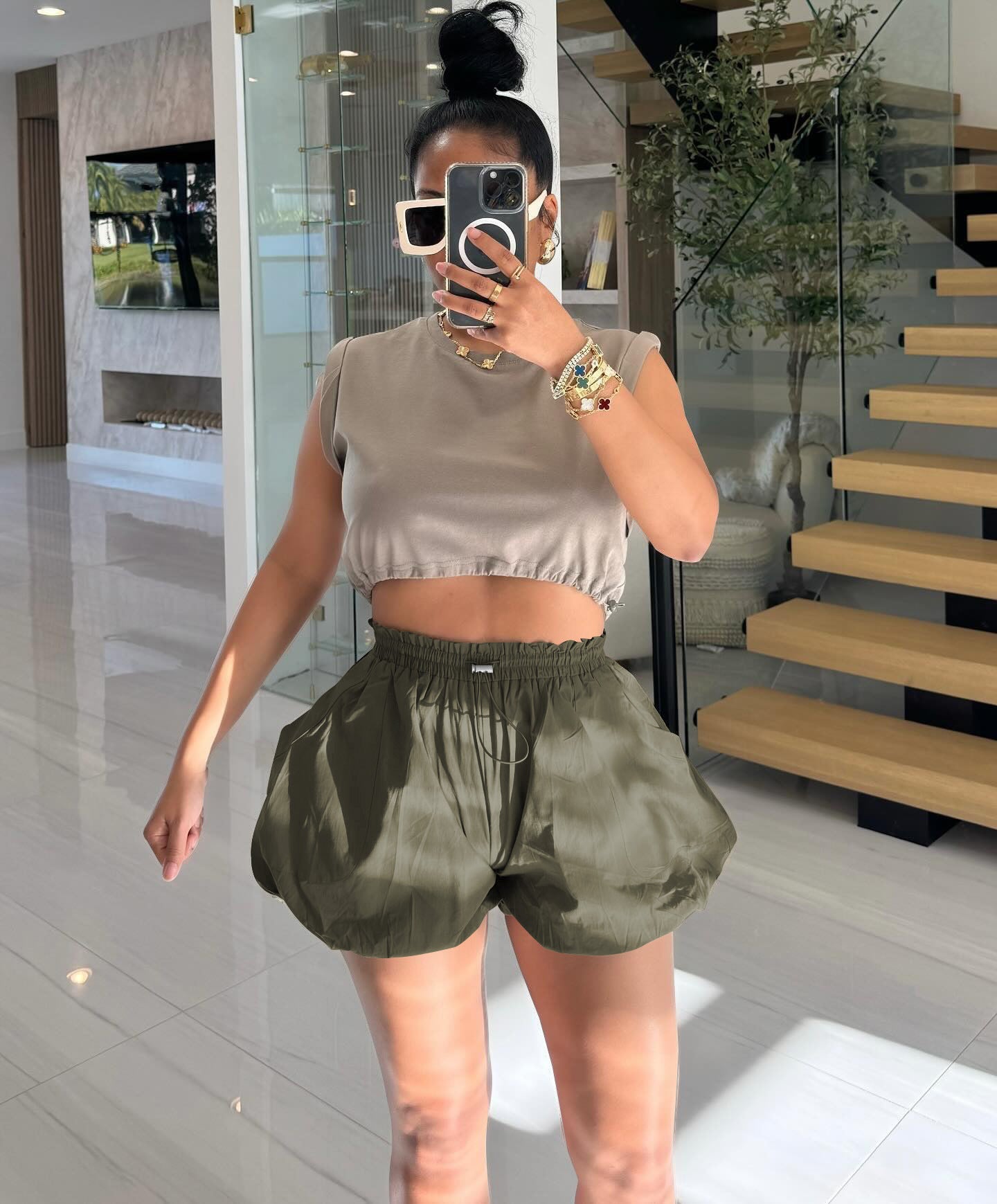 Women Solid Puffy Puff Shorts 10