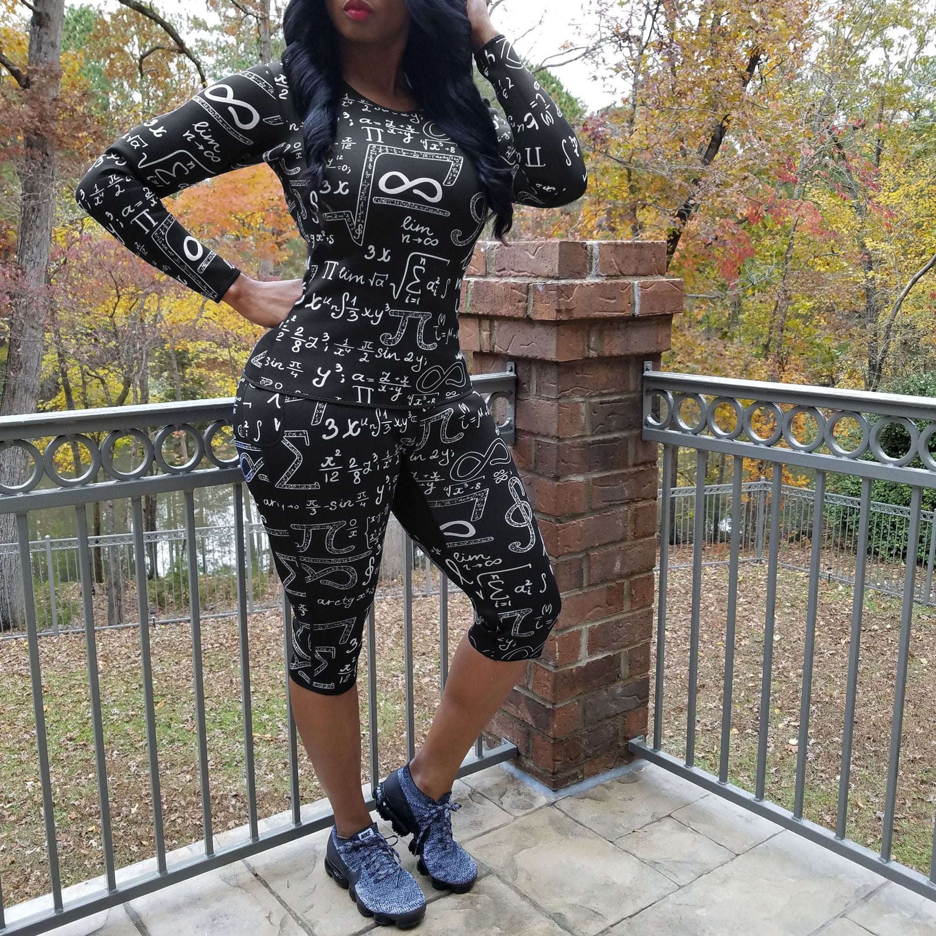 Women's Print Tight Fitting Long Sleeve Two-Piece Midi Shorts Set 7