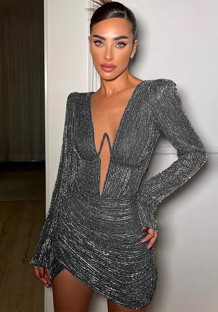 Sexy deep v steel ring pleated long sleeve dress