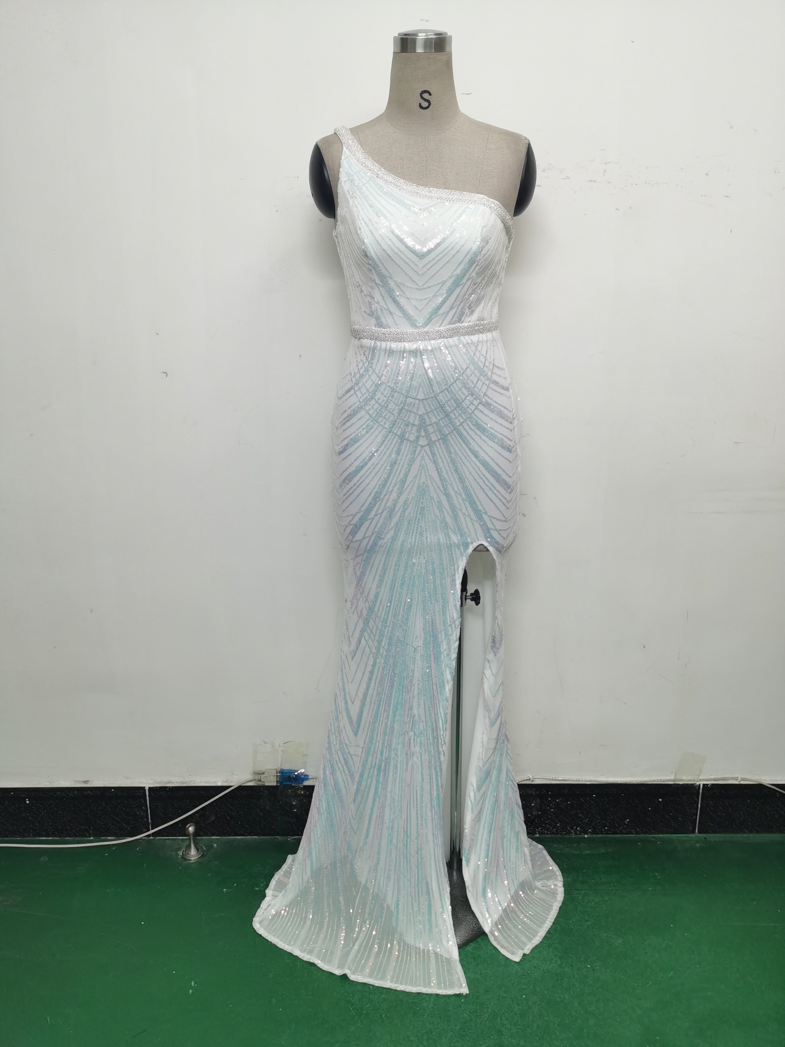 Women Flower Sequin Beaded One-shoulder Evening Dress 18