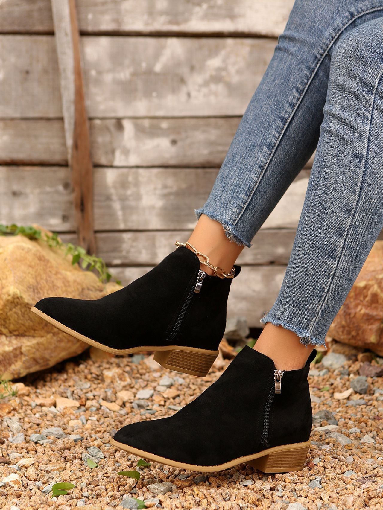 Women's Winter Plus Size Suede Pointed Side Zip Mid Heel Chelsea Boots 3