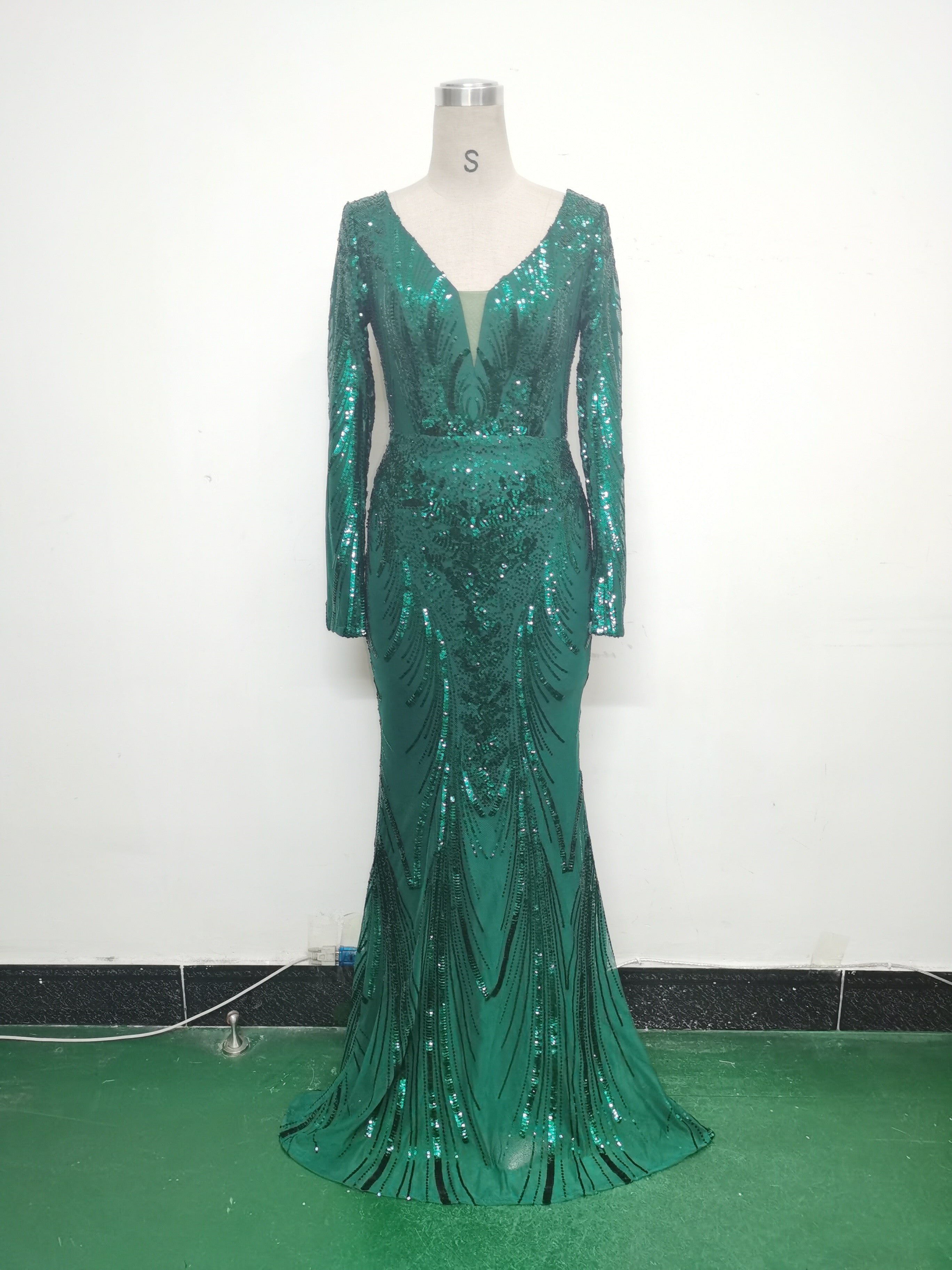 Women Positioning Flower Beaded Long Sleeve Evening Dress 26