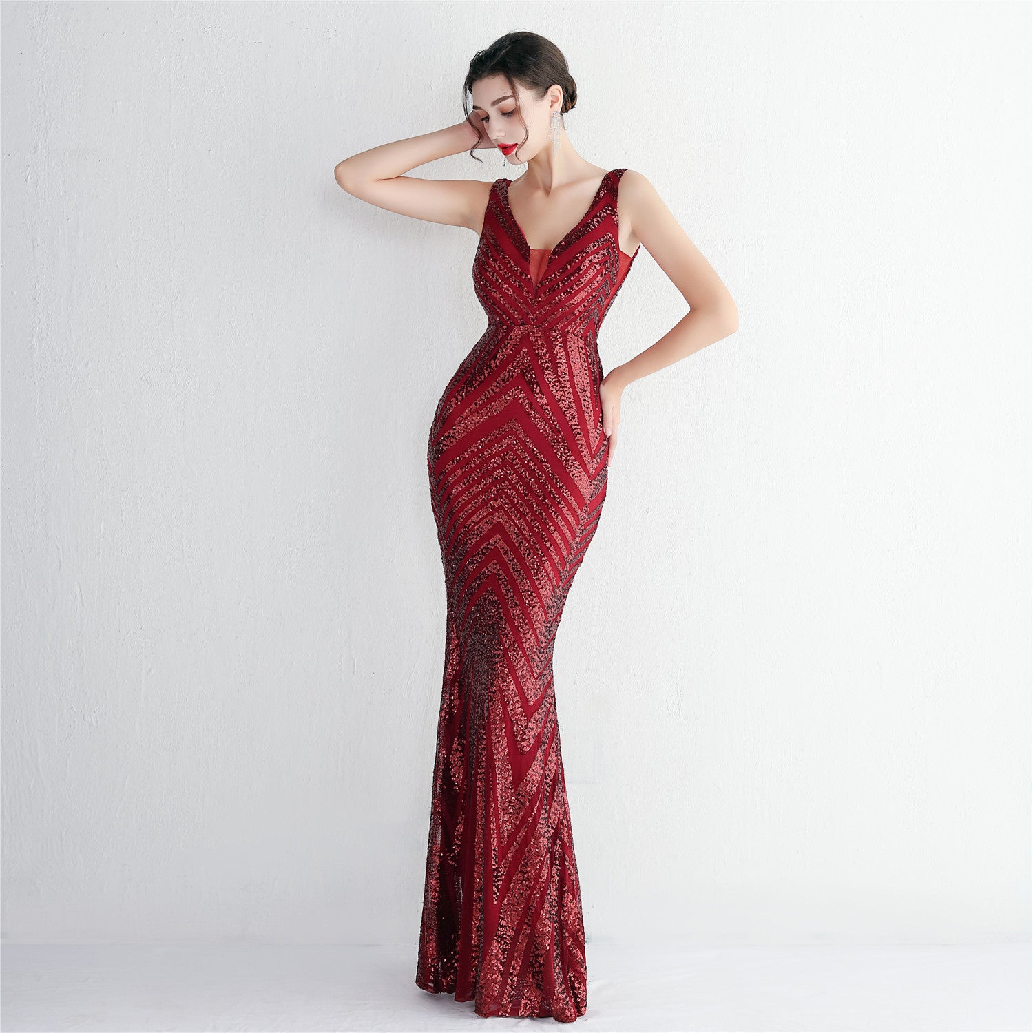 Plus Size Beauty Elegant Sequins Sleeveless V-neck Mermaid Formal Party Evening Dress 4