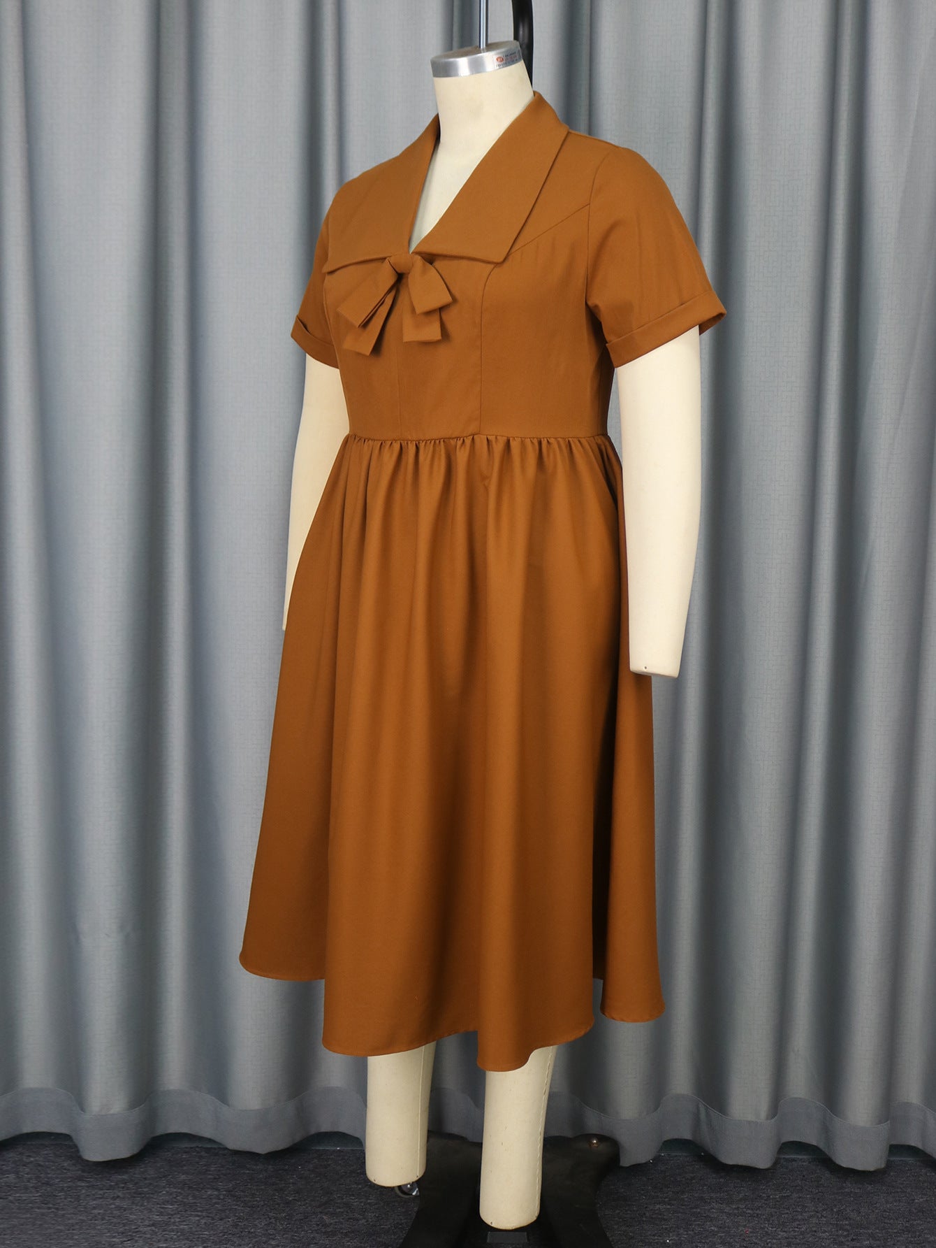 Plus Size Turned-Down Collar Lace-Up Bow Decoration A-Line Dress 7