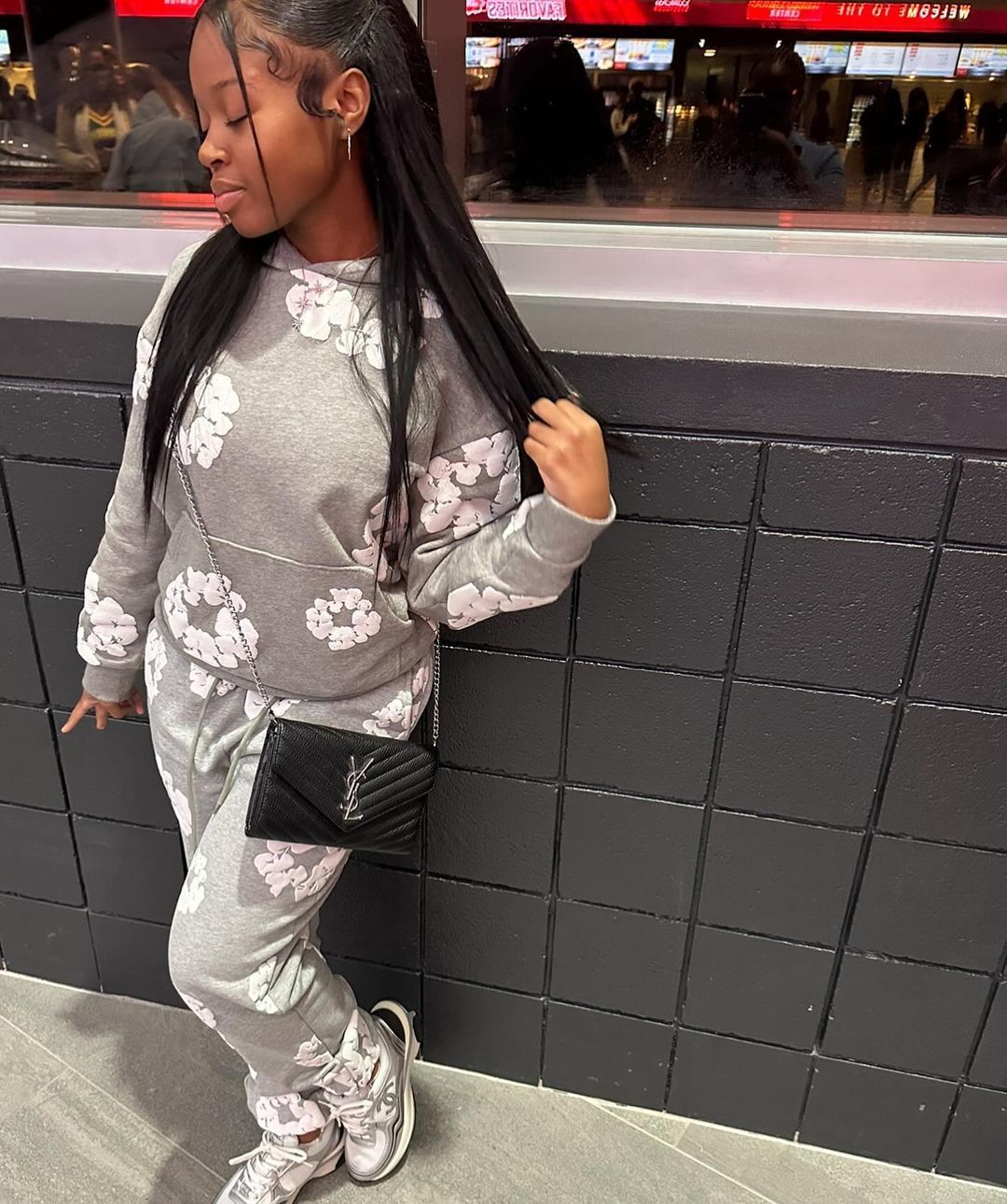 Women popular print sports loose two-piece set 7