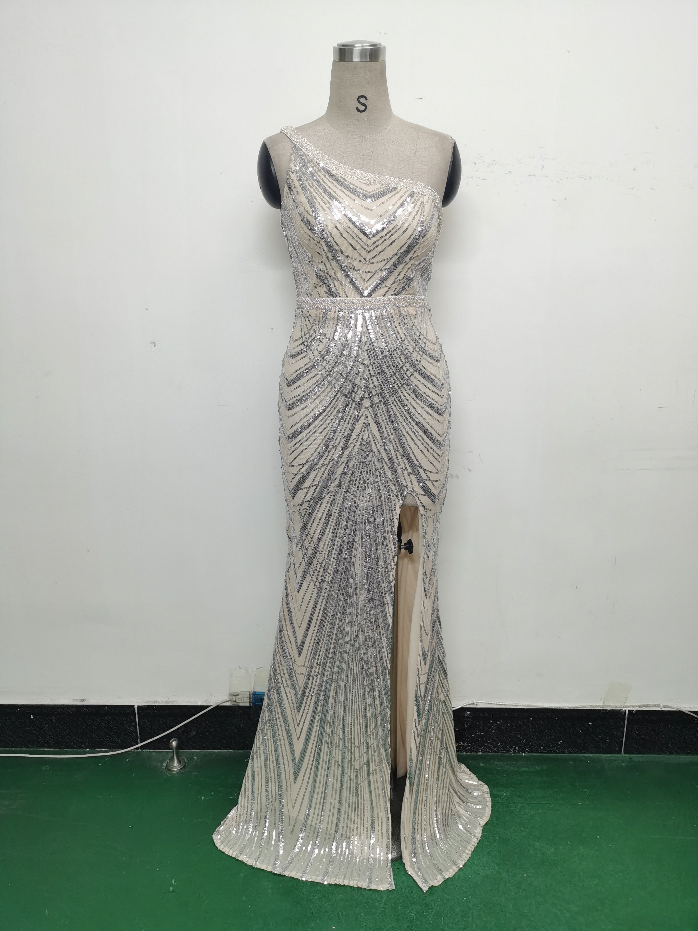 Women Flower Sequin Beaded One-shoulder Evening Dress 35