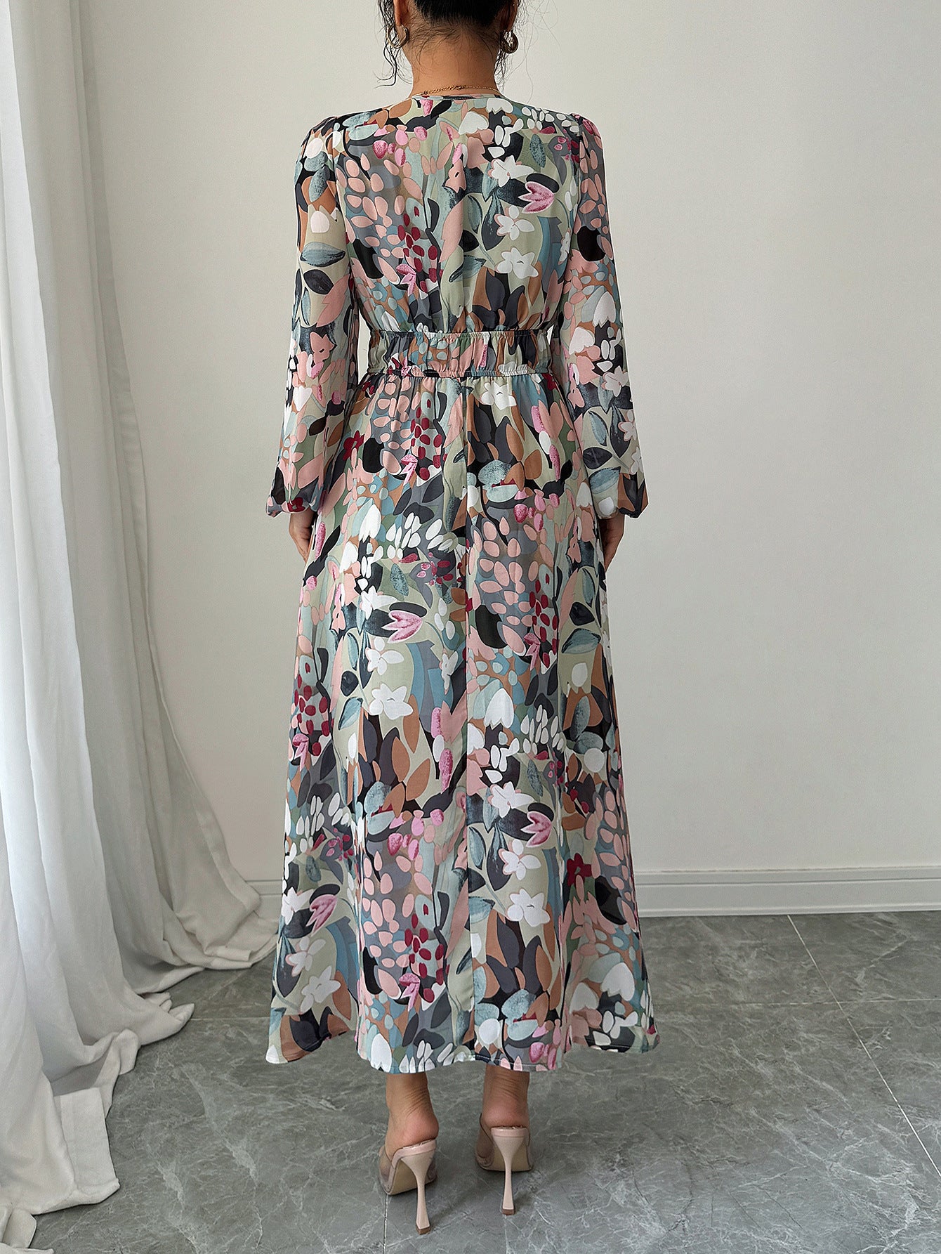 Spring/Summer Women's Chic Elegant Print V-Neck Slim Waist Dress 3