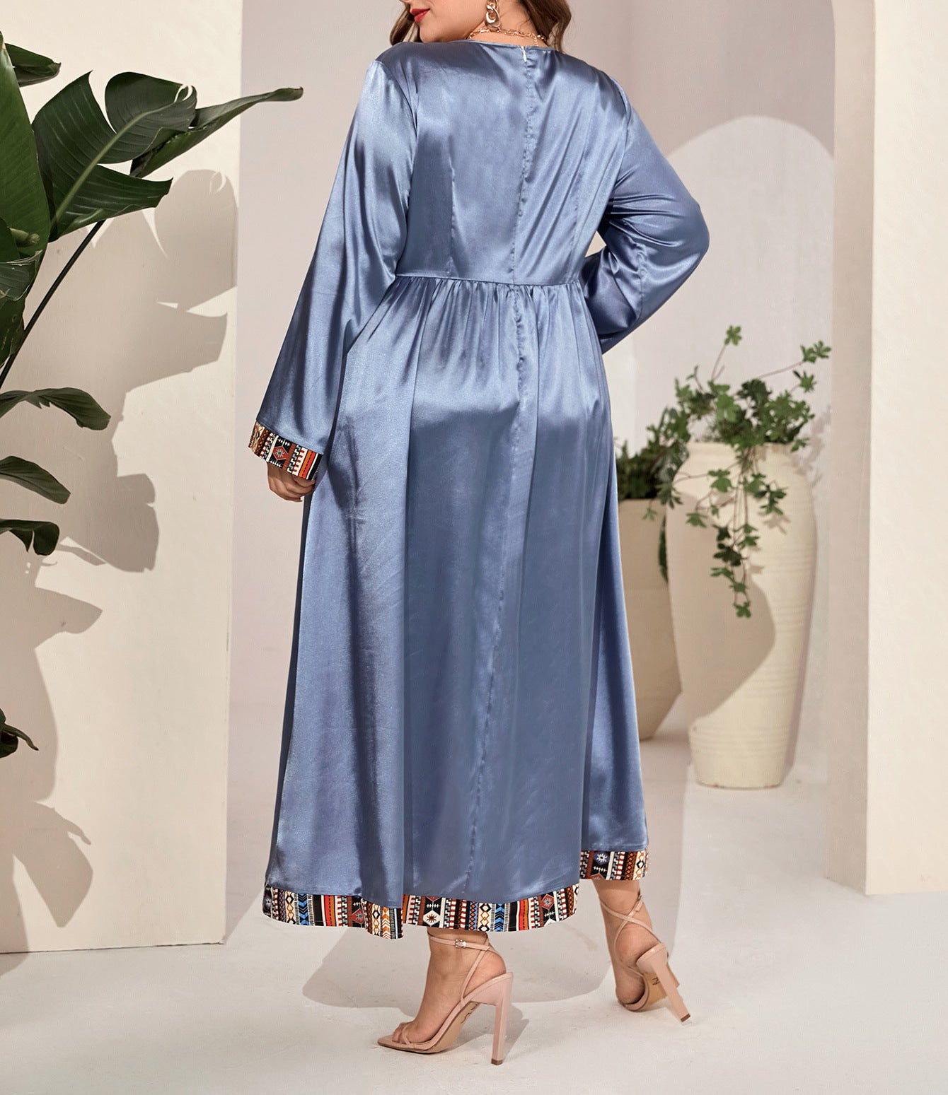 Plus Size Women's Chic Print Round Neck Long Sleeve Long Dress
