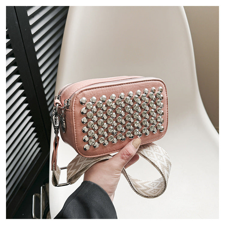 Popular Bags Fashion Rivets Trendy Women's Wide Shoulder Strap Crossbody Square Bag 4