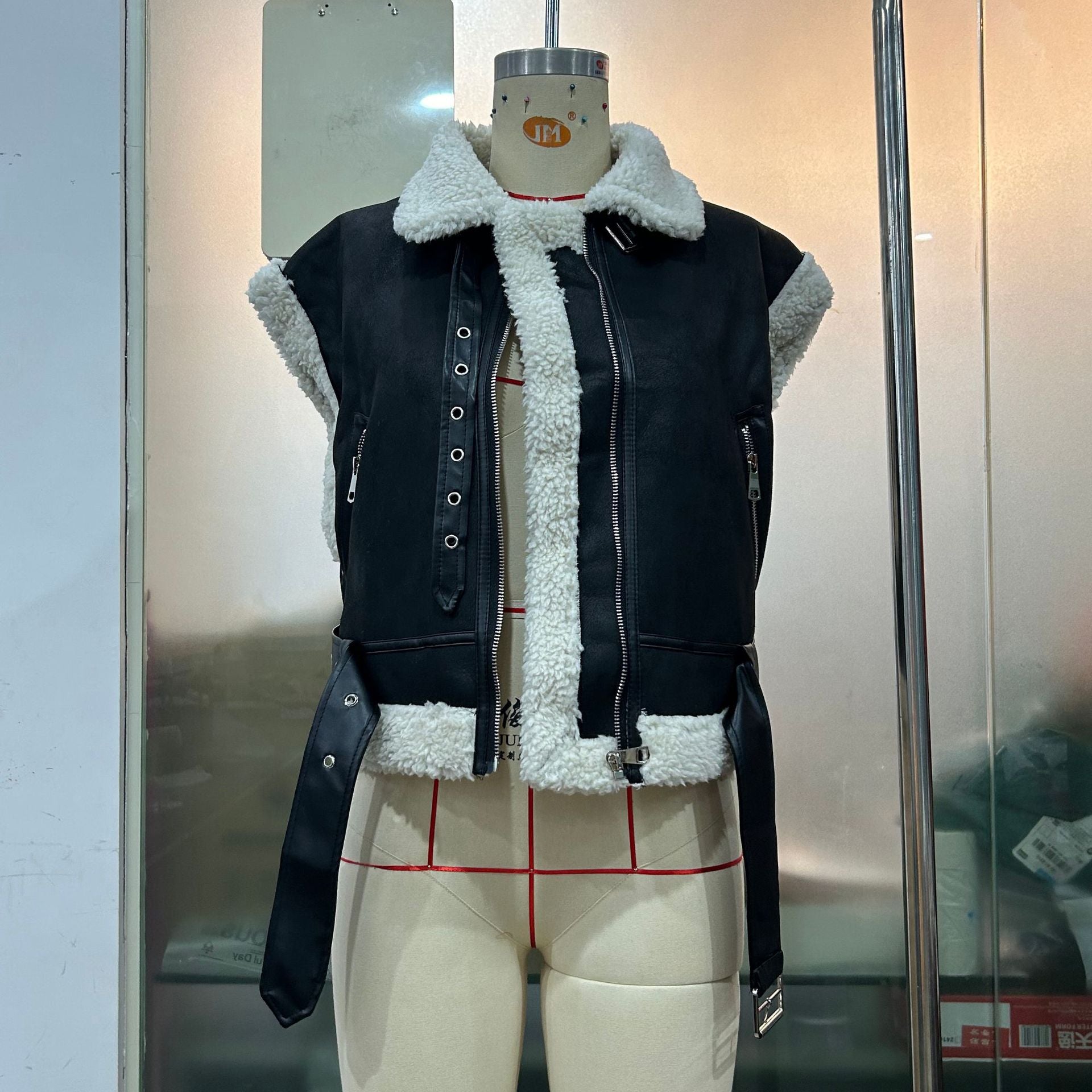 Women Zipper Pu-Leather Furry Patchwork Vest 8