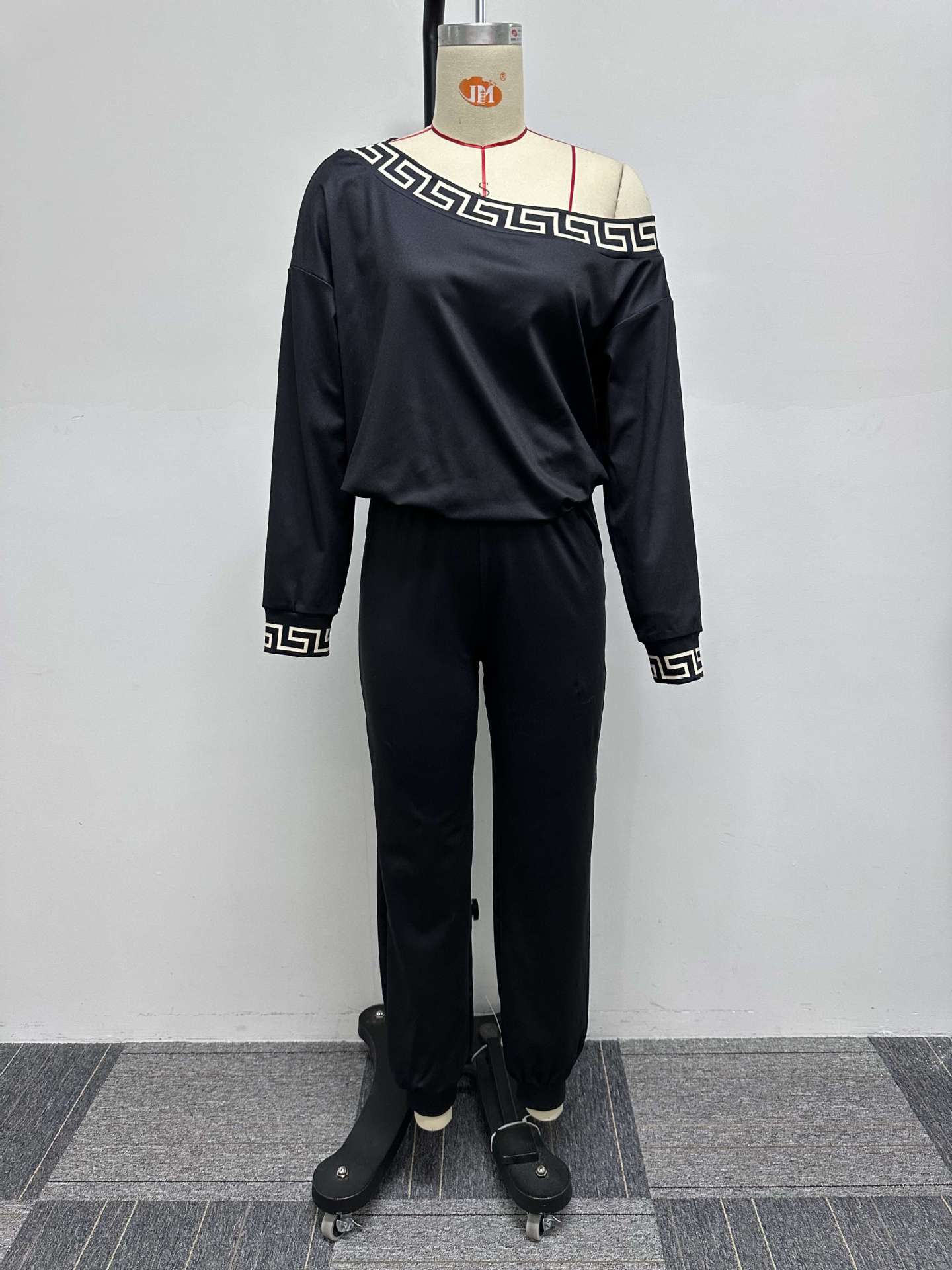 Sexy Contrast Patchwork Print Slash Shoulder Long Sleeve Two-Piece Pants Set 9