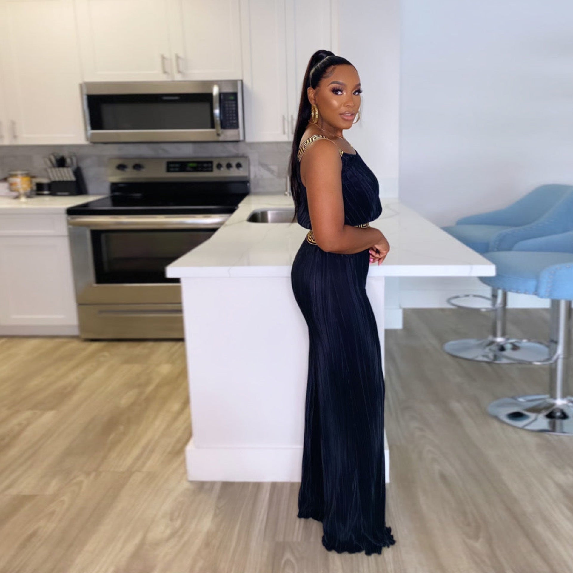 Womens Pleated Patchwork Webbing Crop Top and Solid High Waisted Wide Leg Two-Piece Set 6