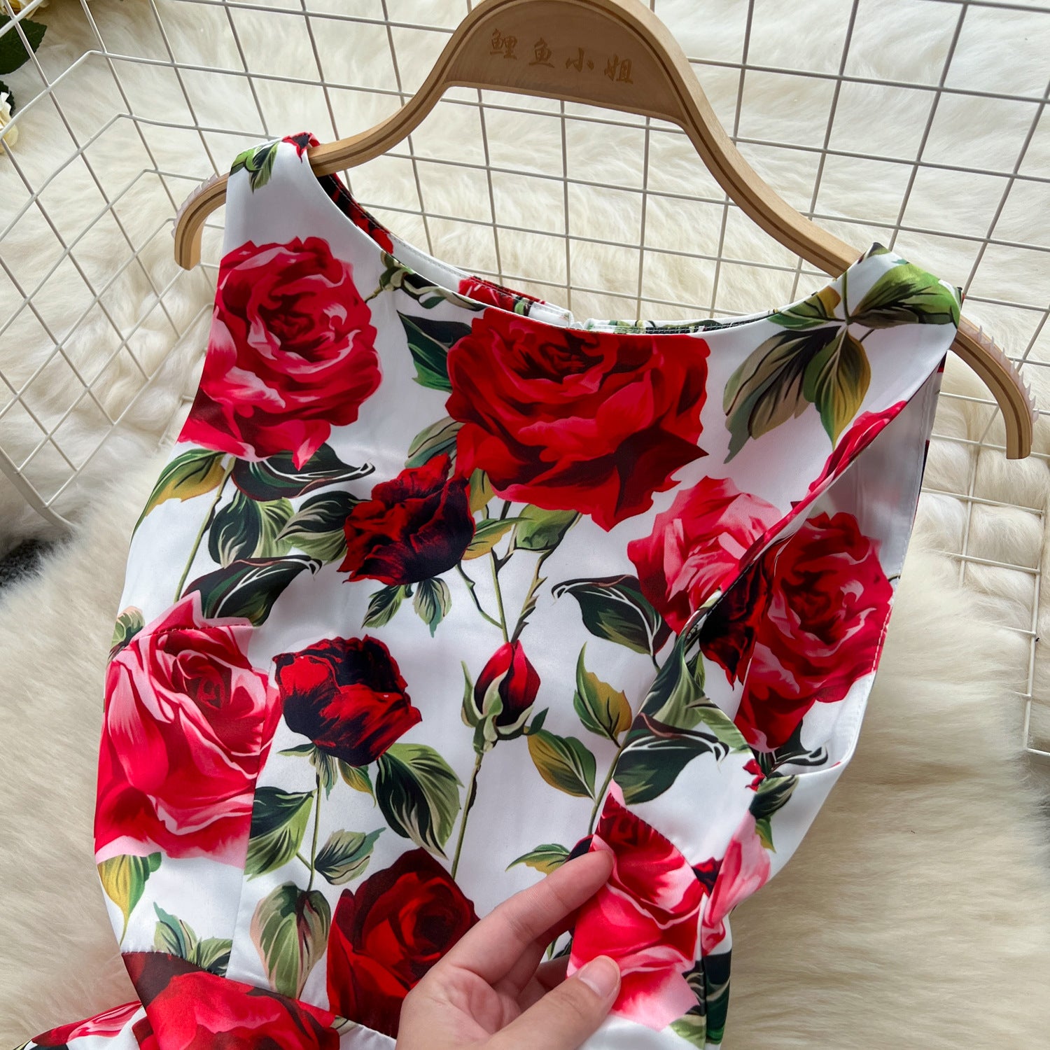 Fashion Printed Round Neck Slim Waist Pleated Flare Sleeveless Mini Dress 24