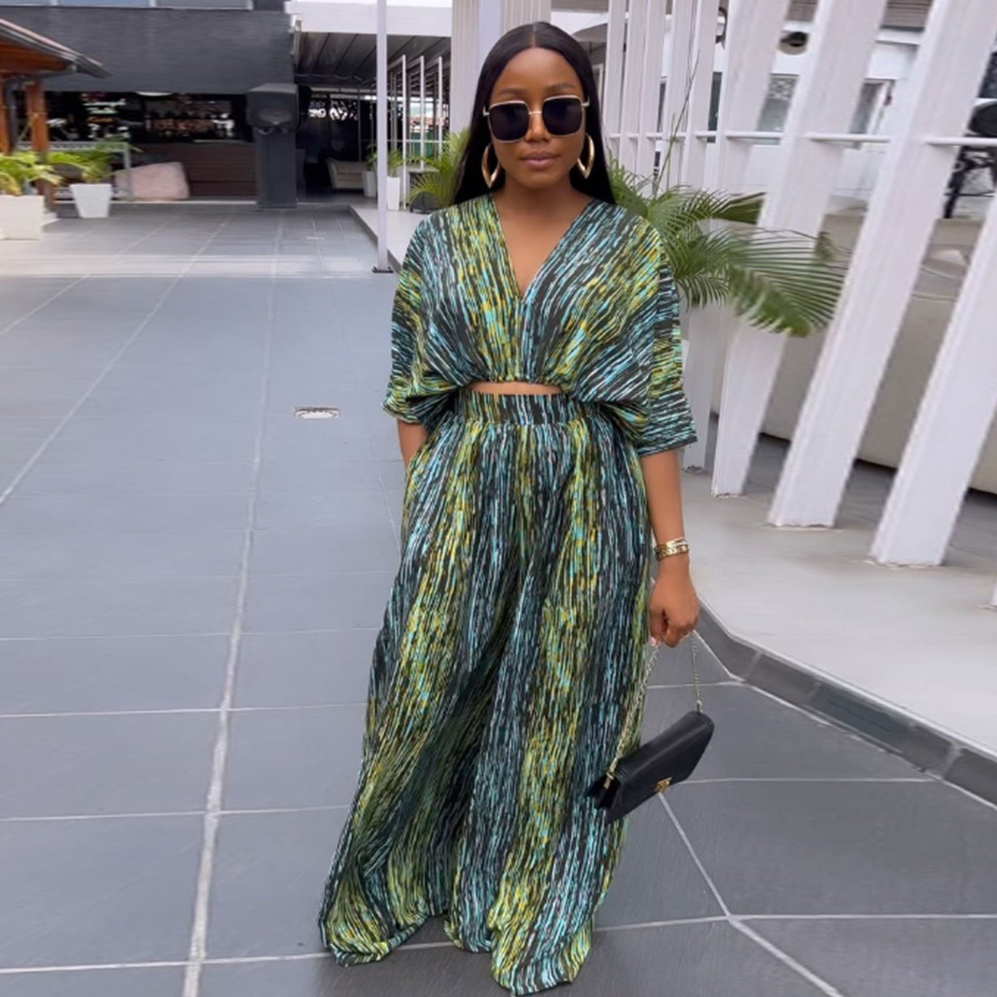 Printed Contrasting V-Neck Wide-Leg Two-Piece Pants Set 3