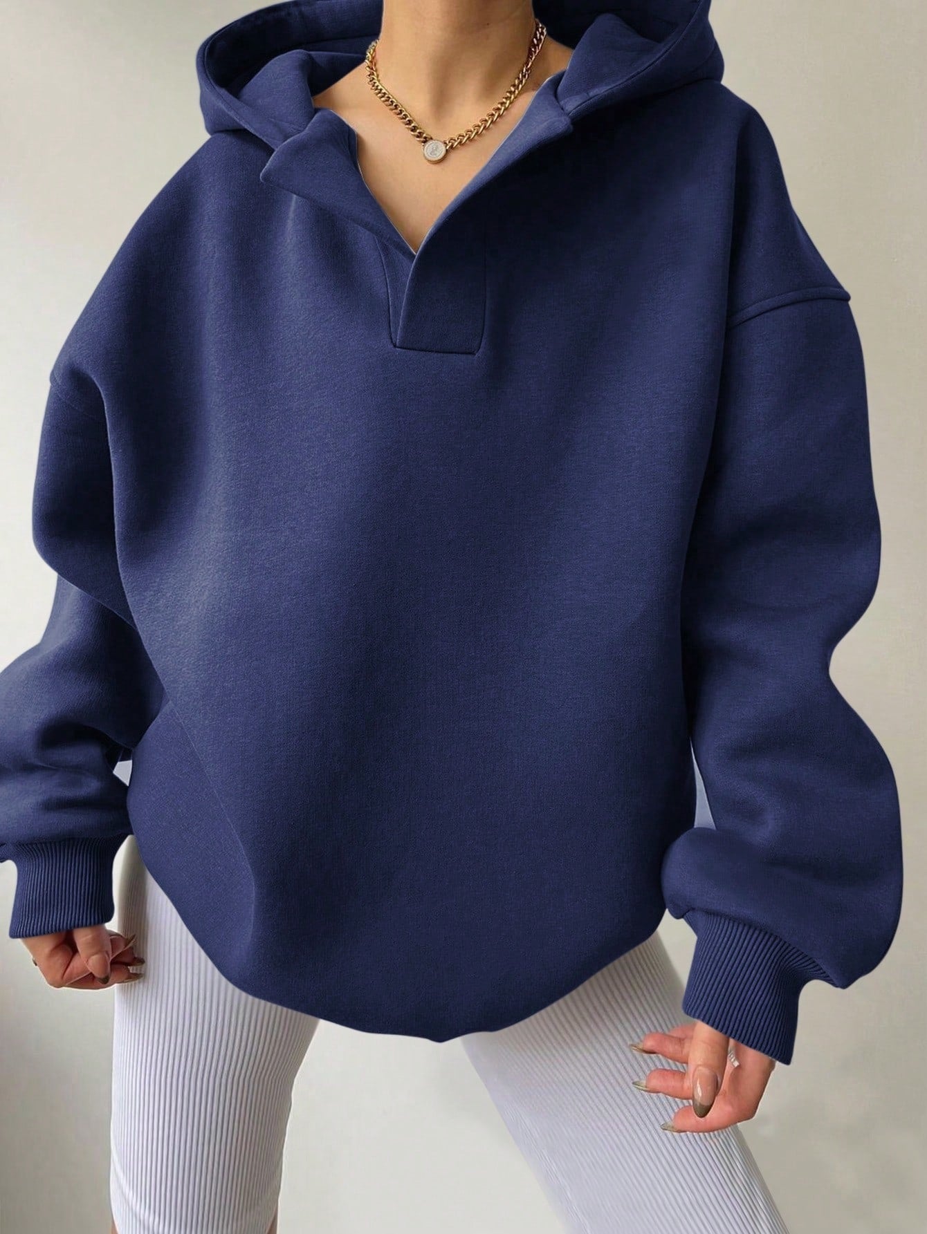 Autumn And Winter Women's Sweatshirts Solid Color Long-Sleeved Hooded Loose Hoodies For Women 4