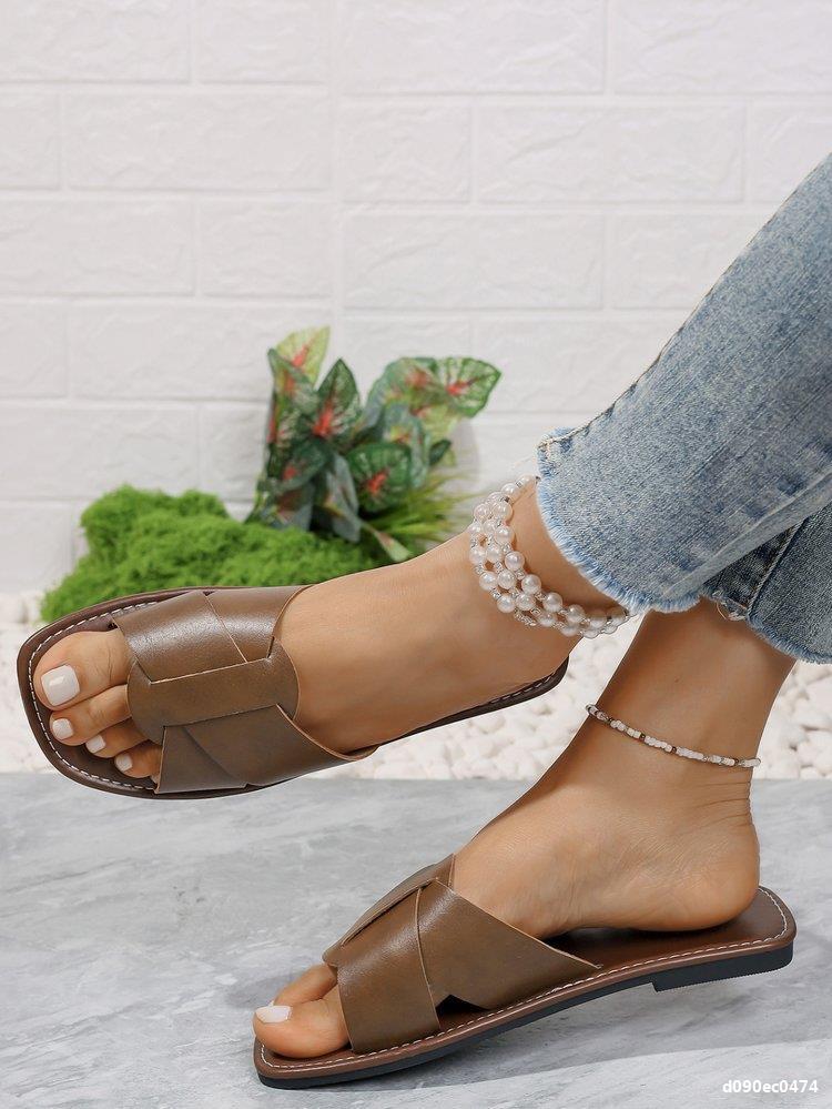 Summer Plus Size women's fashionable leather flip flops outdoor wear flat slippers 9