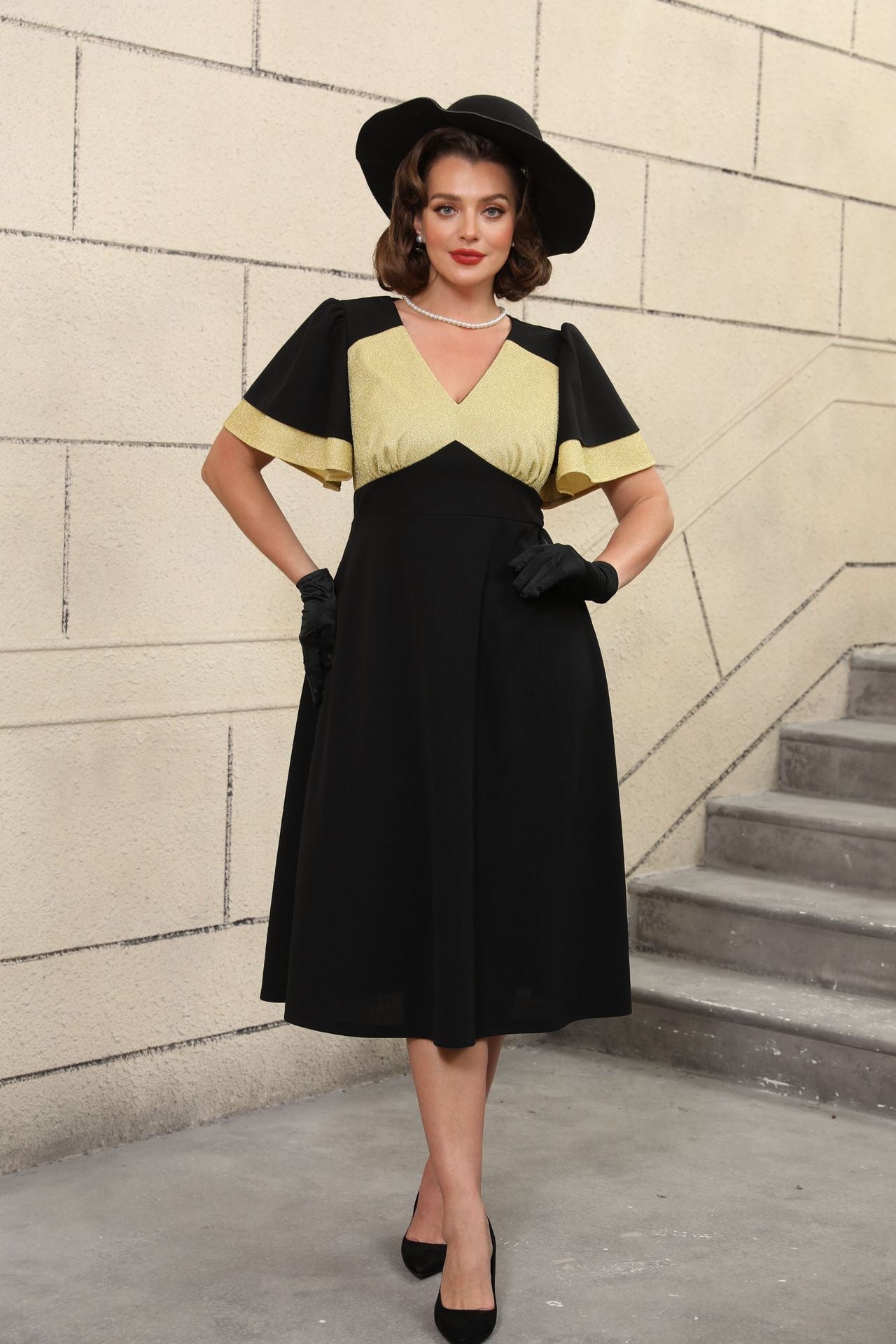 Plus Size Contrast Color Patchwork Ruffle-Sleeve A-Line Black Dress 7