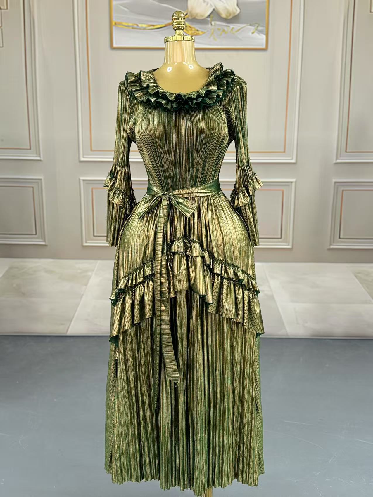 Plus Size Women Bell Bottom Sleeve Elegant Shiny Pleated Dress 6