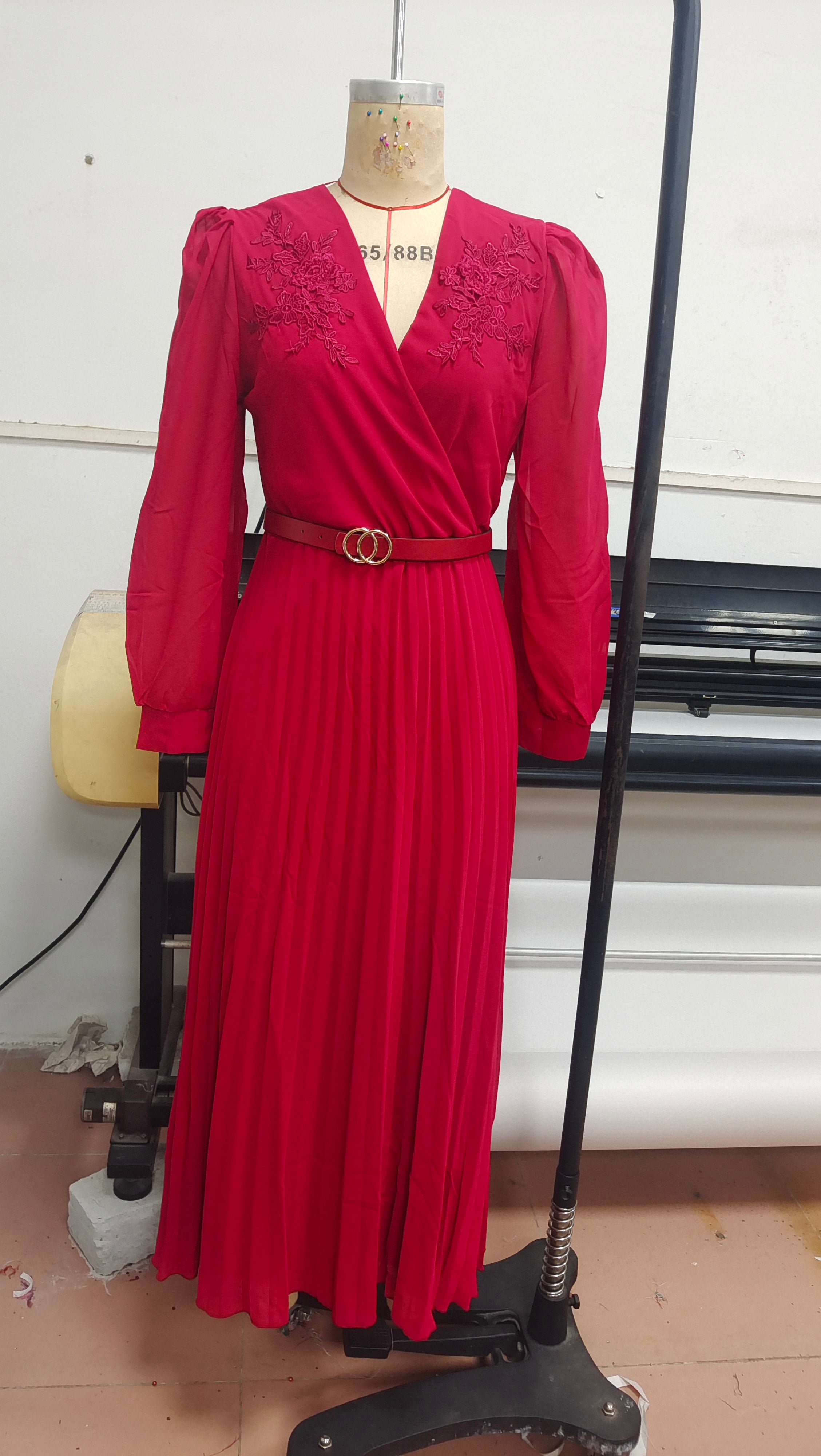 Autumn Winter Sexy Long Sleeve Pleated Belted Elegant Long Dress 9