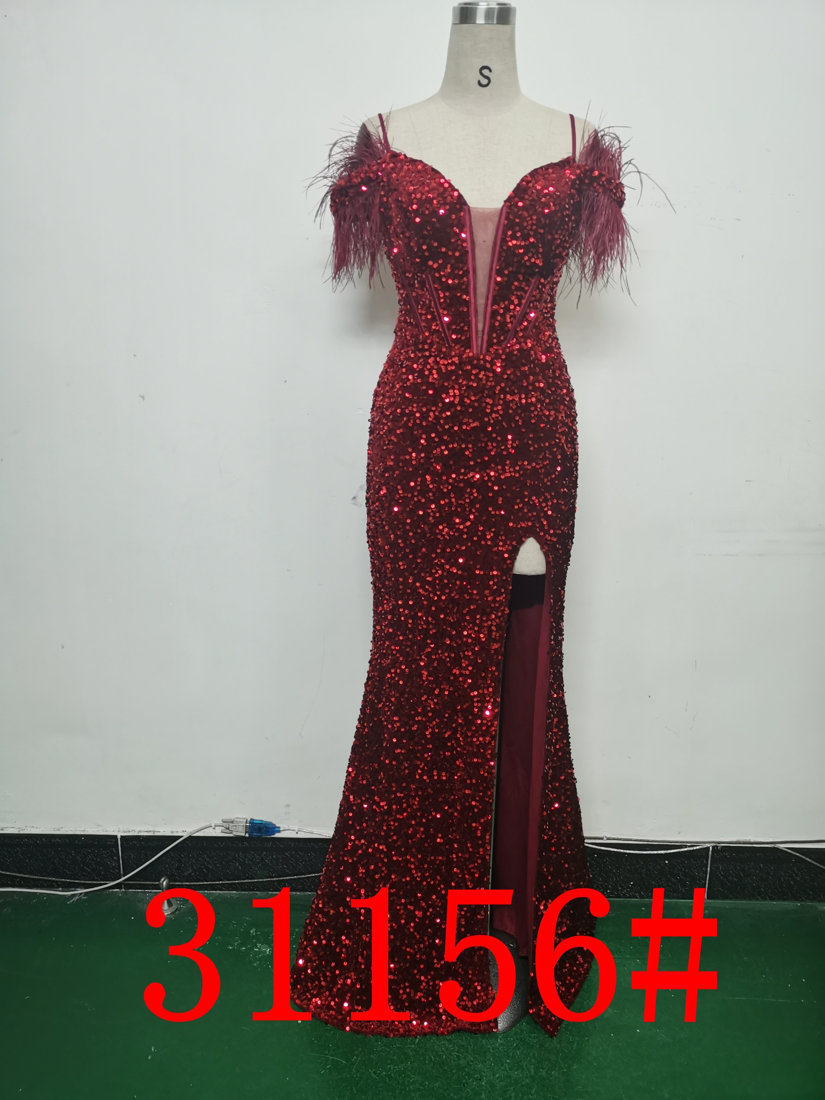 Women Herringbone ostrich velvet sequined mermaid evening dress 30