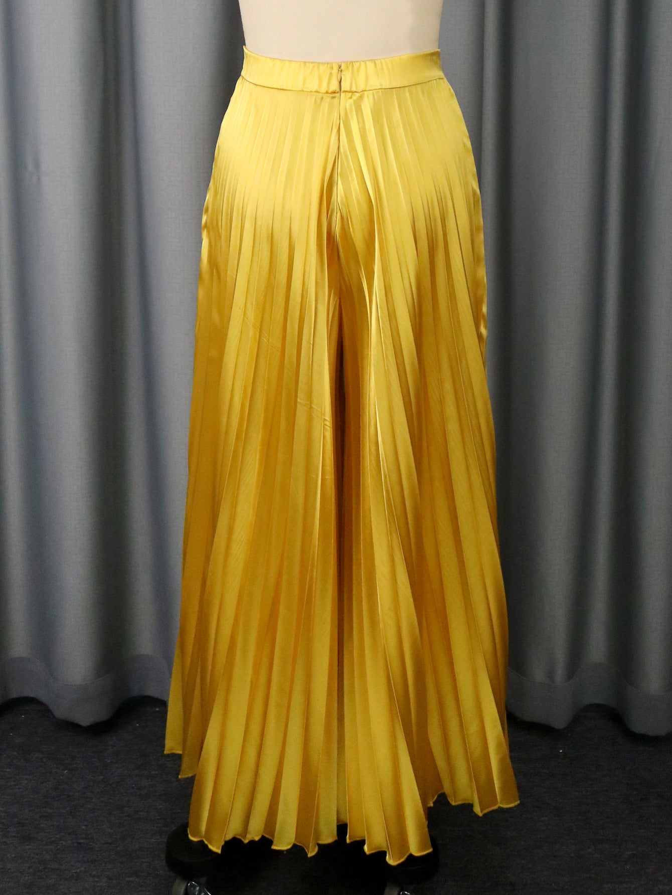 Sexy V-Neck Bow Blouse & Elegant Wide-Leg Pleated Pants Two-Piece Set 13