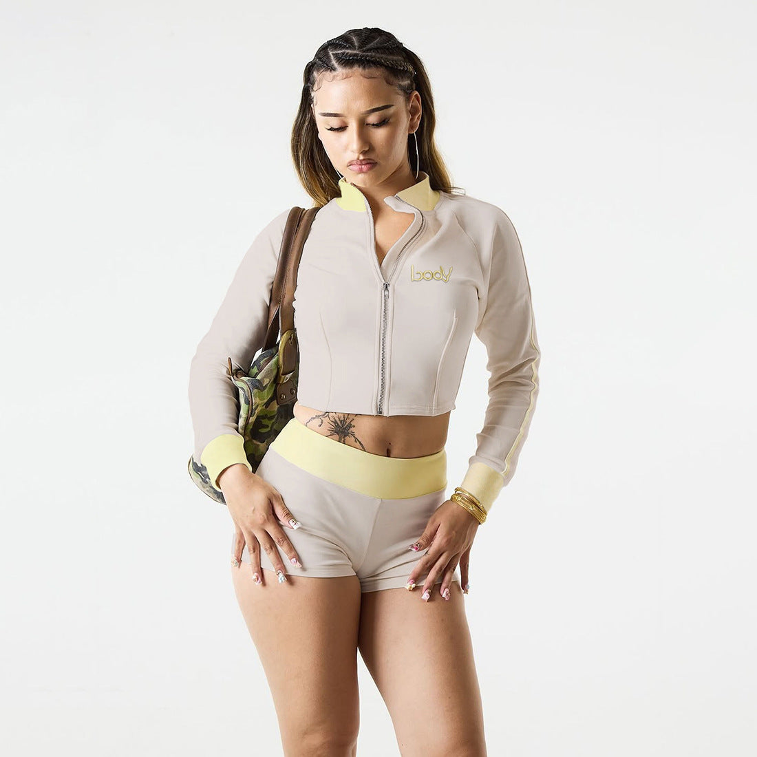Women Fall Stand Collar Contrast Letter Embroidered Zipper Top and Shorts Two-Piece Set 5