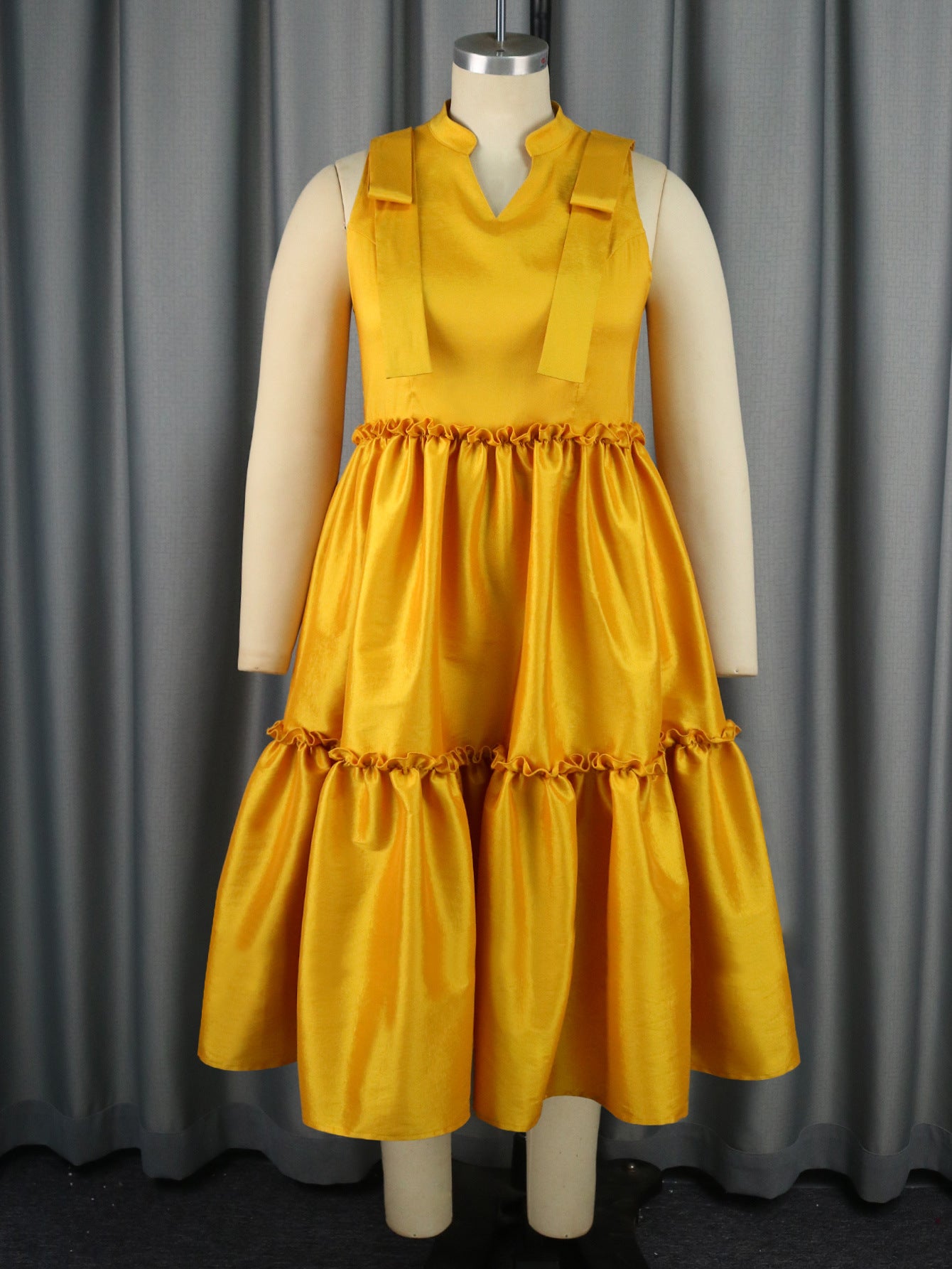 Women Spring Half Open Collar Sleeveless Pleated Dress 3