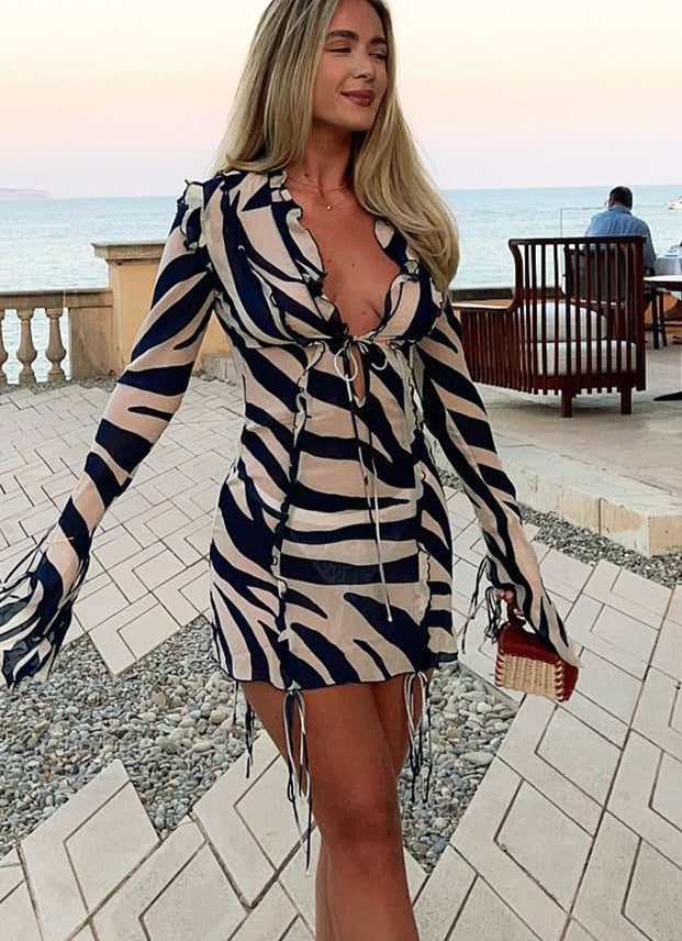 Women's Fall Winter Sexy V-Neck Long Sleeve Chic Stripe Lace-Up Dress 3