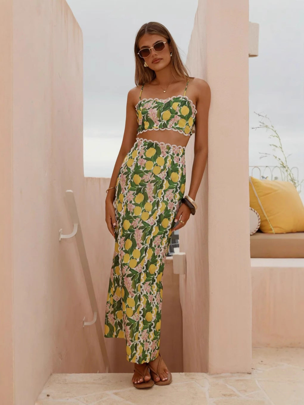 Women Style lace suspender Top and split Skirt two-piece set 5