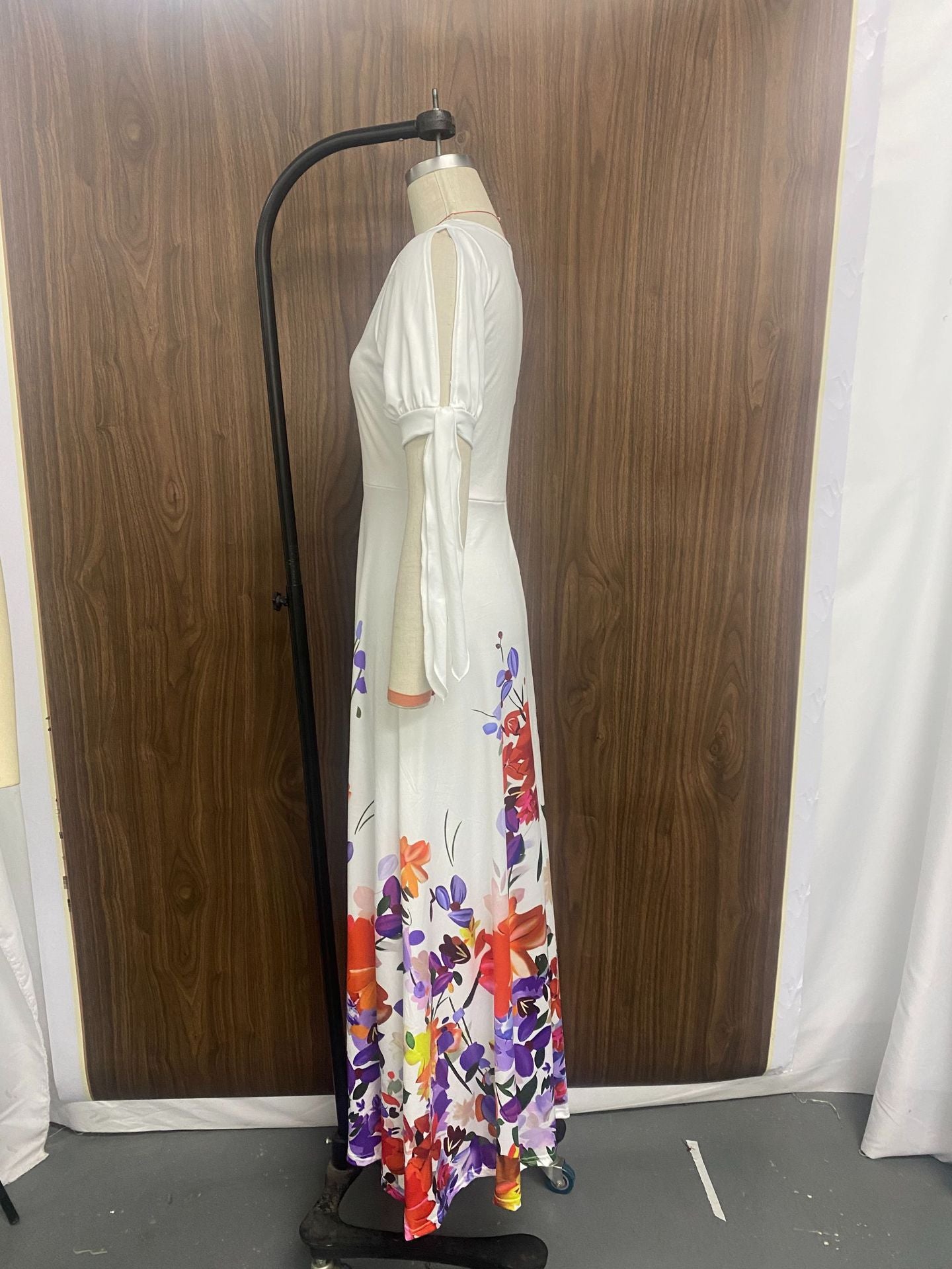 Women spring and summer off-shoulder short-sleeved V Neck print dress 6