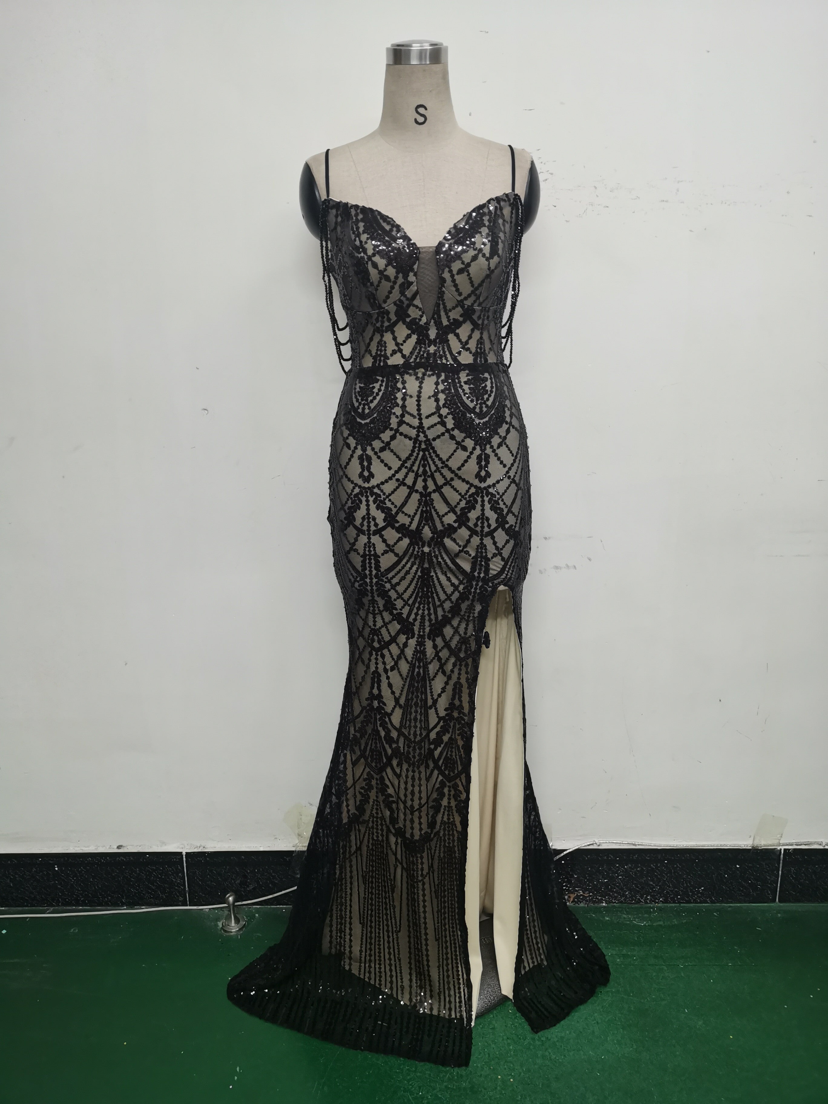 Women beaded sequin fishbone Lace-Up See-Through evening dress 36