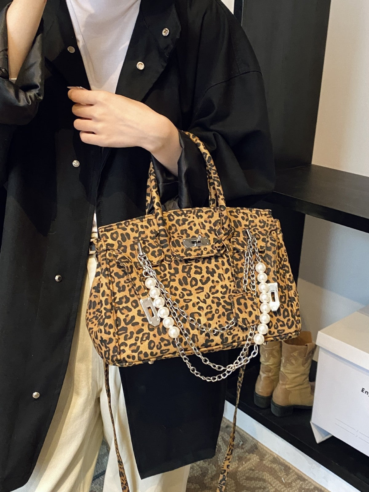 Women French leopard platinum handbag pearl chain shoulder messenger bag 4