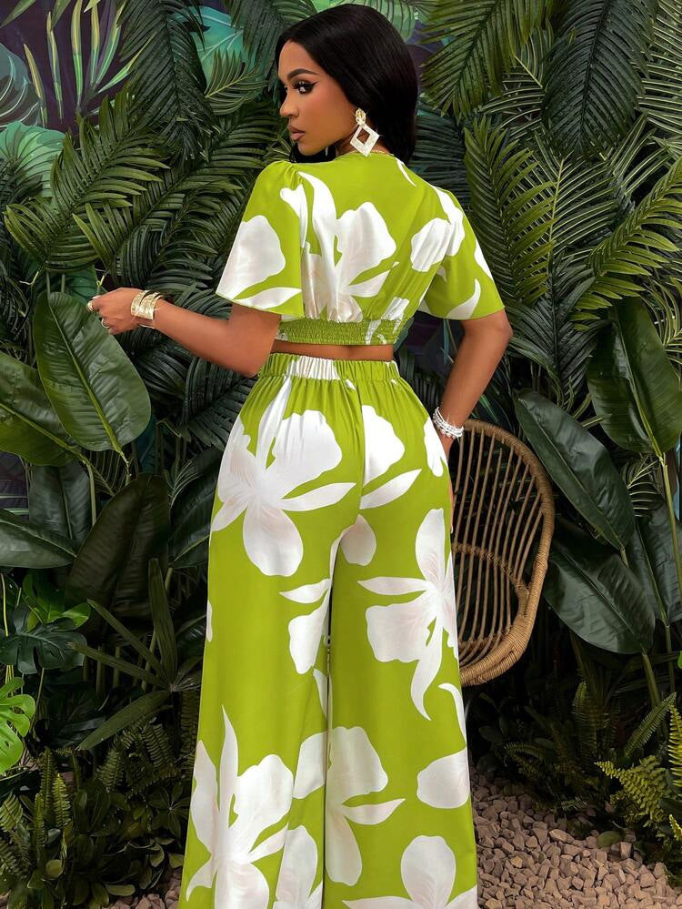 Women Tropical Print Pleated Butterfly Sleeve Top and Lace-up Wide-leg Pants Two-piece Set 8