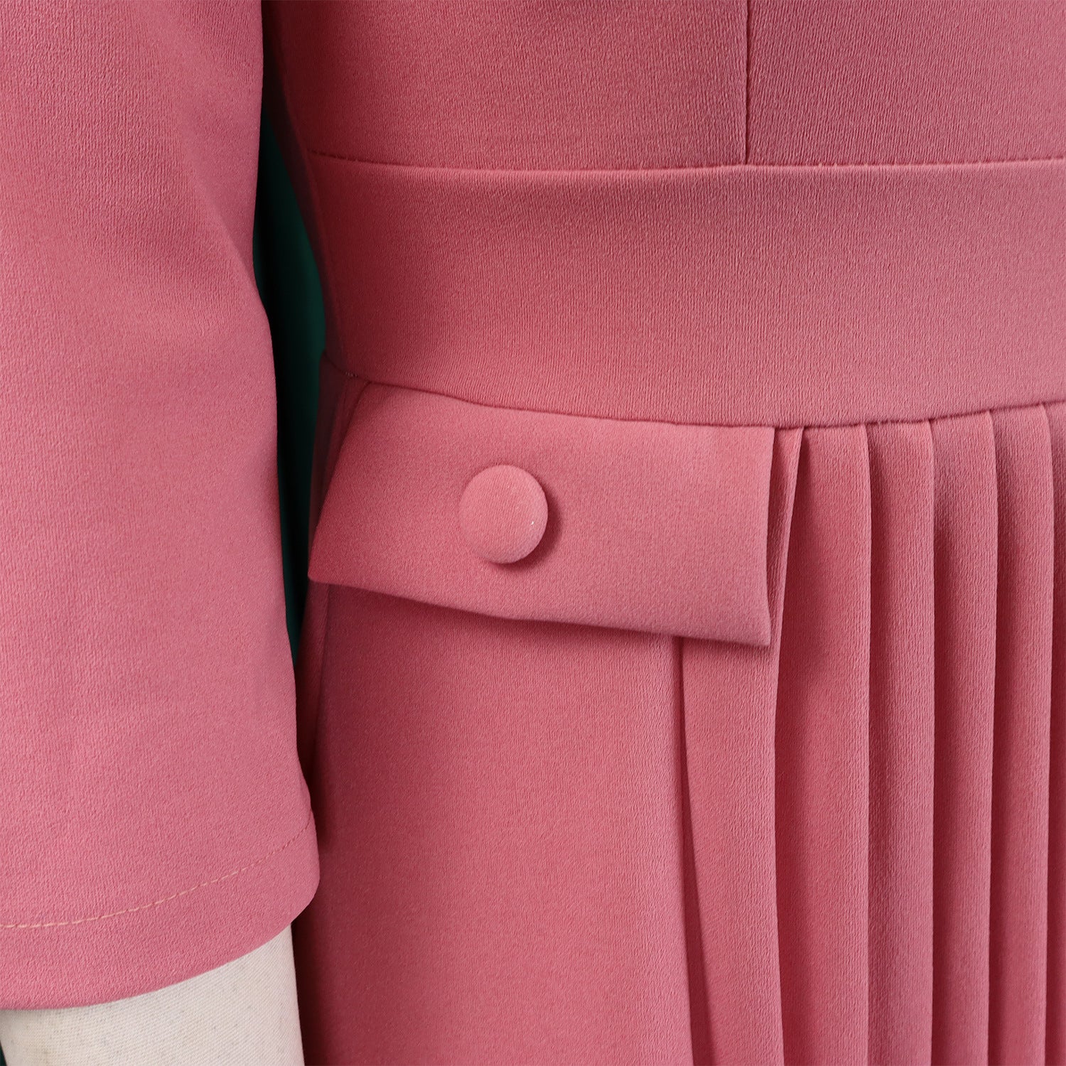 Plus Size African Women Autumn Elegant Solid Pleated Dress 14