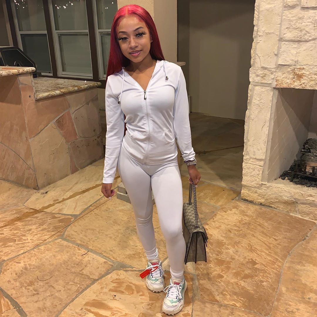 Women Summer Sports Hooded Full Sleeves Solid Pockets Regular Two Piece Pants Set