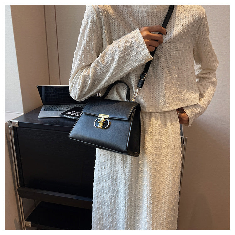 women's lock shoulder Messenger bag solid color small bag 24