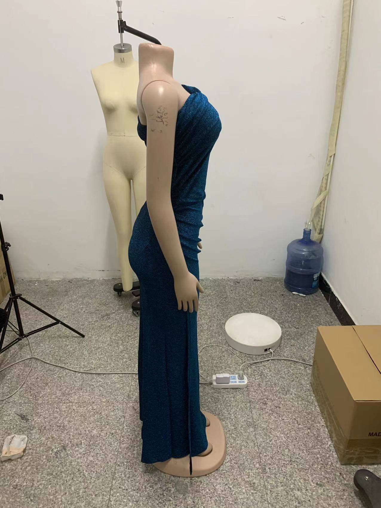 Sexy fashion nightclub wrap chest slit women's dress 11