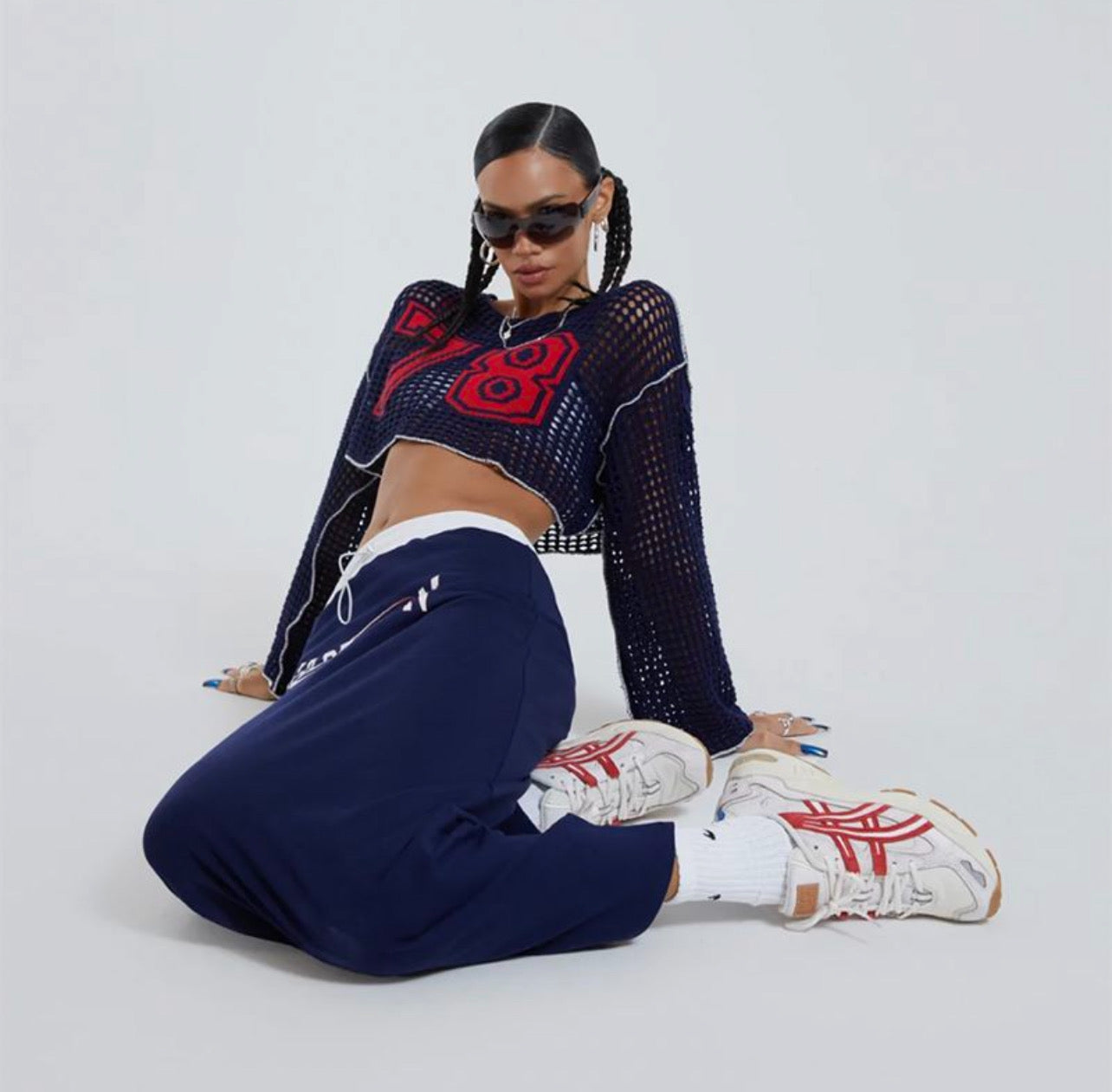 Women contrasting color Number mesh crop top 4