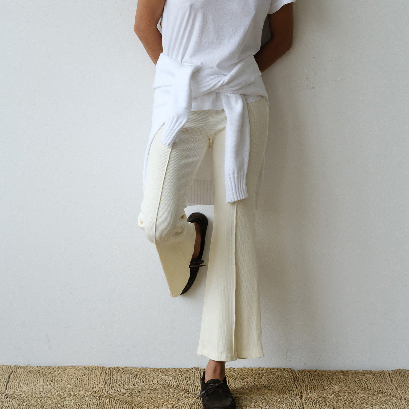 Women Casual Ribbed Bell Bottom Pant 3