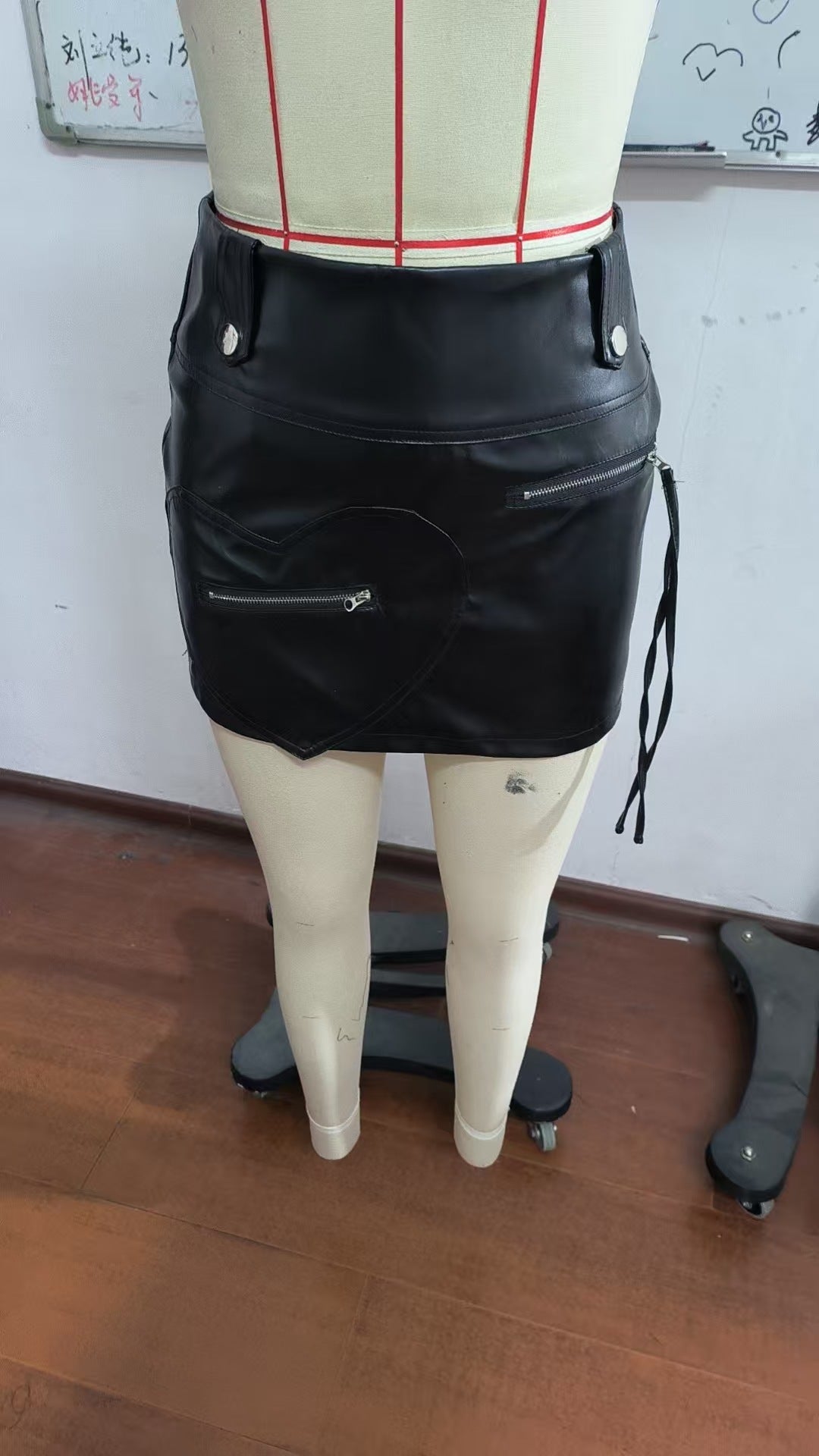 Spring Autumn Women's Heart Shape Pocket Zipper PU High Waist Leather Short Skirt 6
