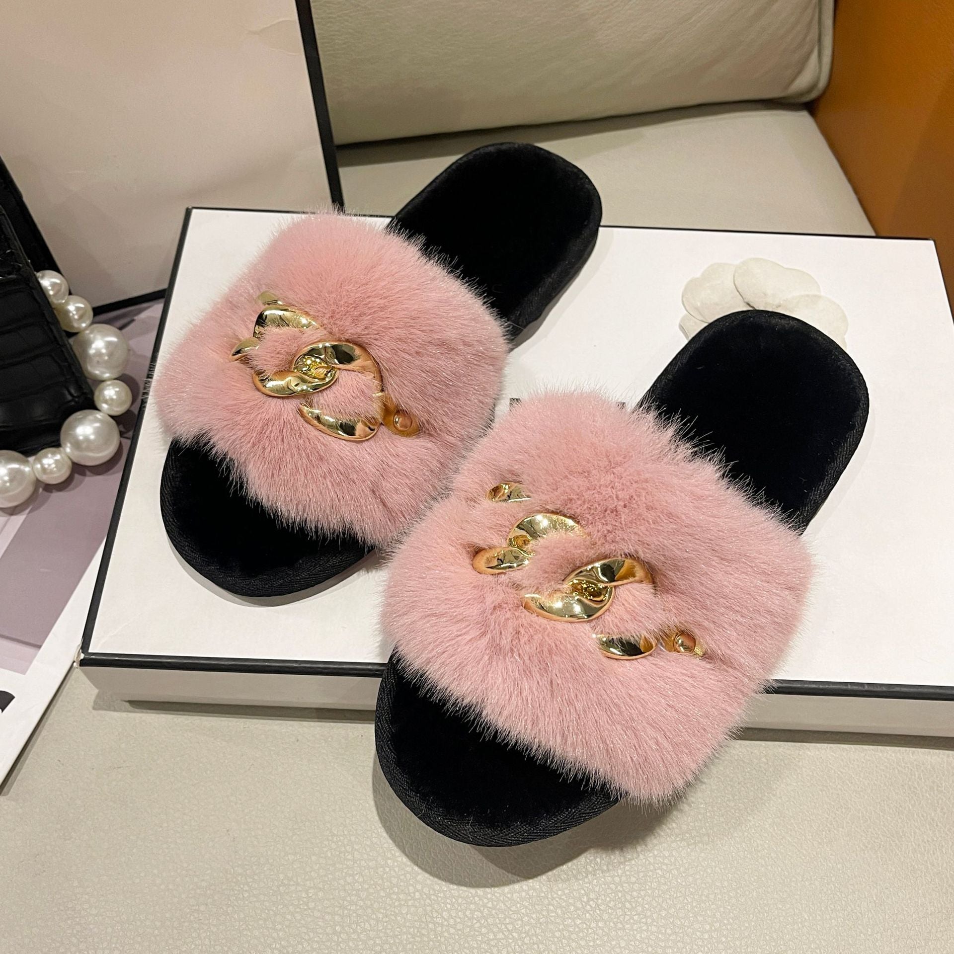 Autumn and winter metal chain plush slippers women's fashion warm large fur flat slippers 5
