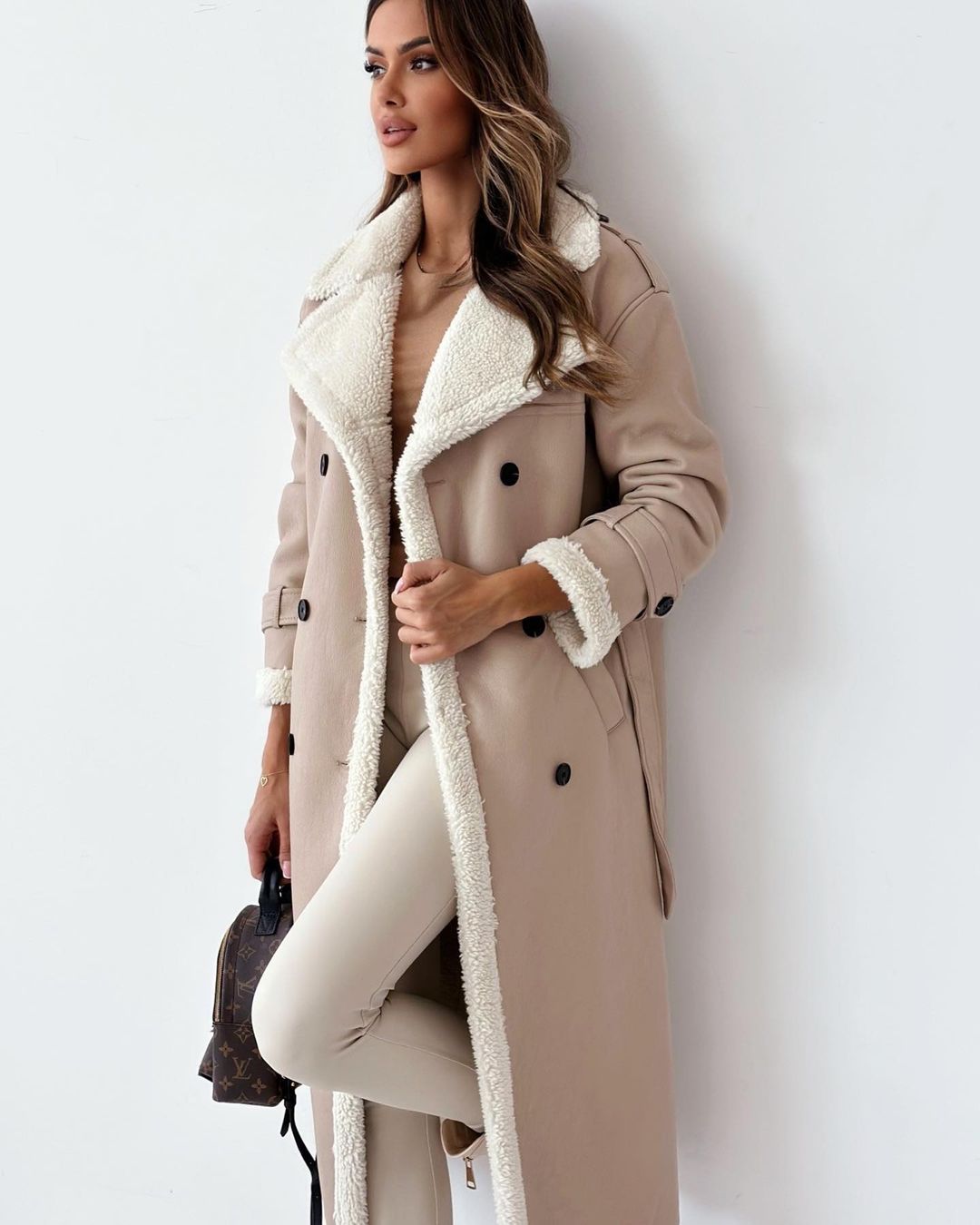 Autumn And Winter Reversed Wear Turndown Collar Coat 8
